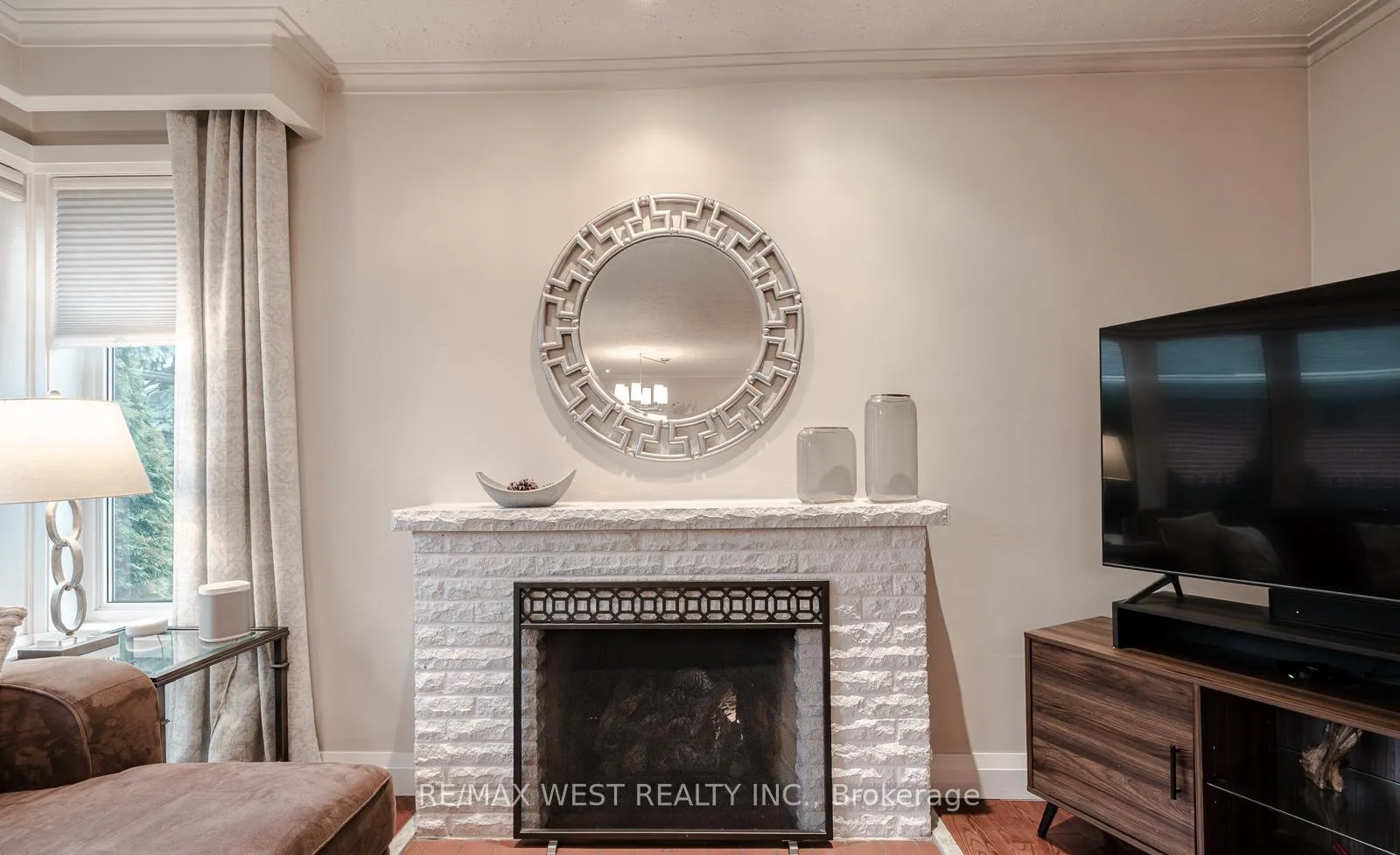 Photo 8 of 17 Saybrook Avenue, Etobicoke, Stonegate-Queensway — HOMEH