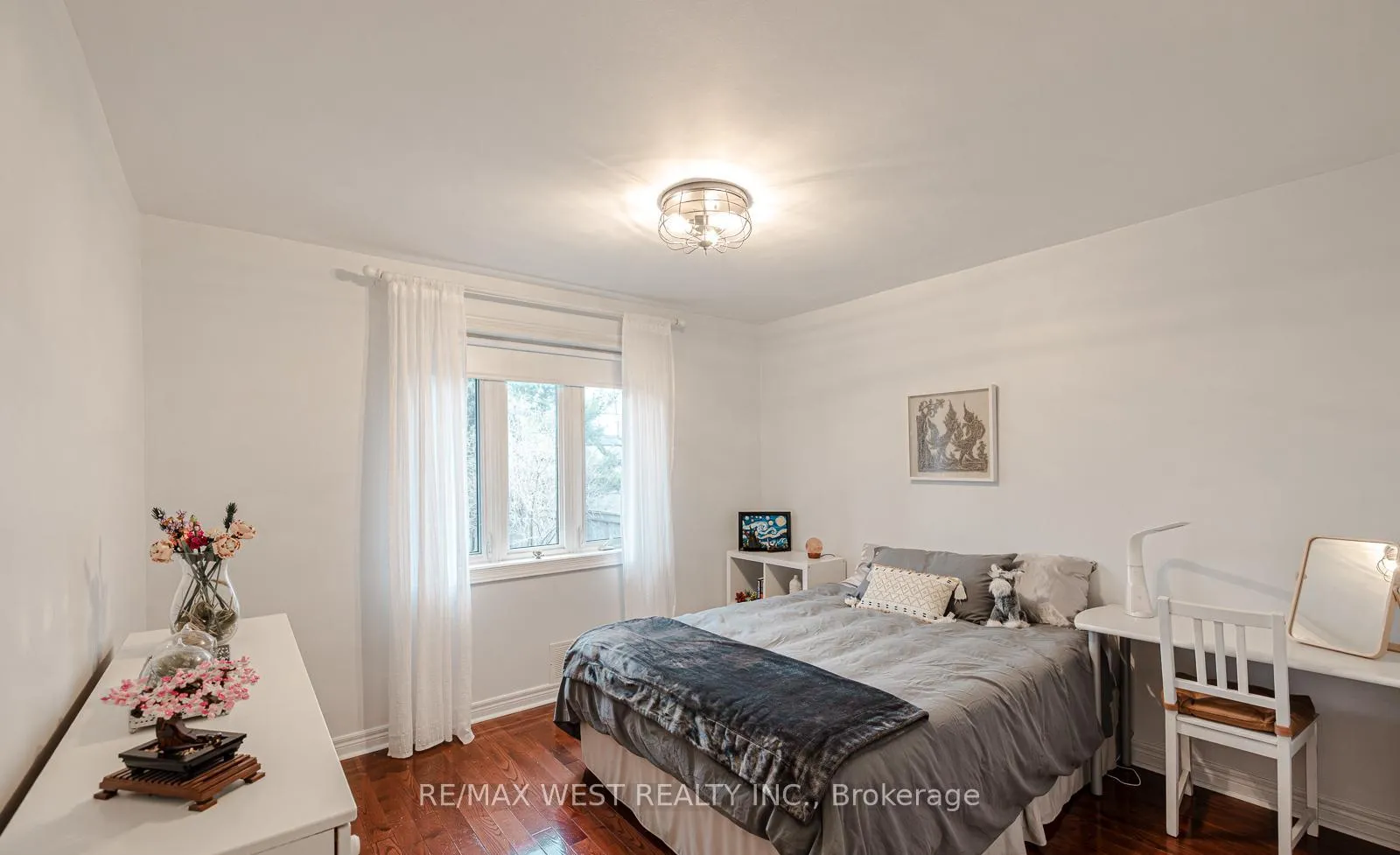 Photo 18 of 17 Saybrook Avenue, Etobicoke, Stonegate-Queensway — HOMEH