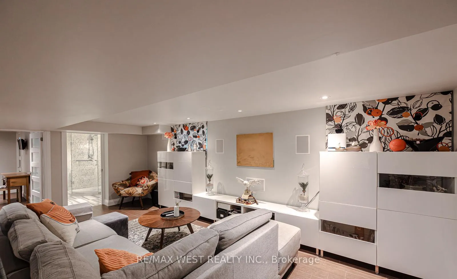 Photo 21 of 17 Saybrook Avenue, Etobicoke, Stonegate-Queensway — HOMEH