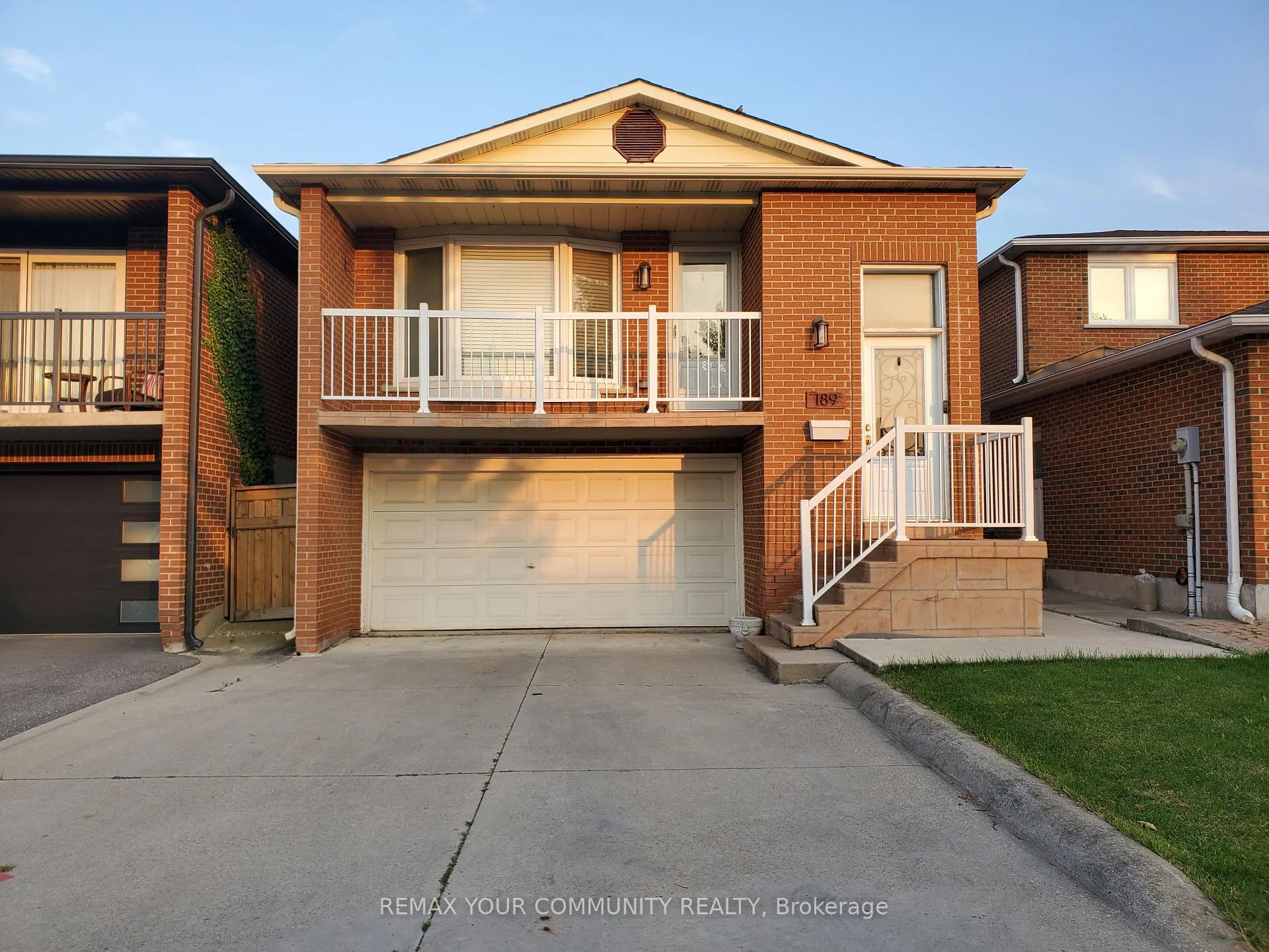 Photo 1 of 189 Aberdeen Avenue, Vaughan, East Woodbridge — HOMEH