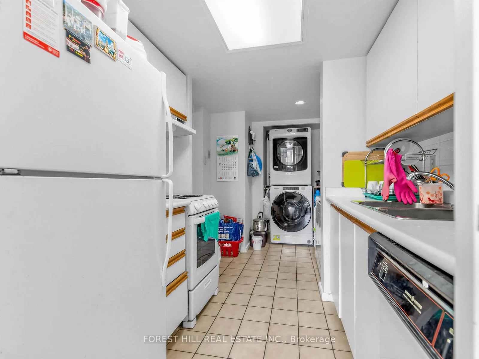 Photo 7 of Unit 410, 15 Maitland Place, Toronto, Cabbagetown-South St. James Town — HOMEH