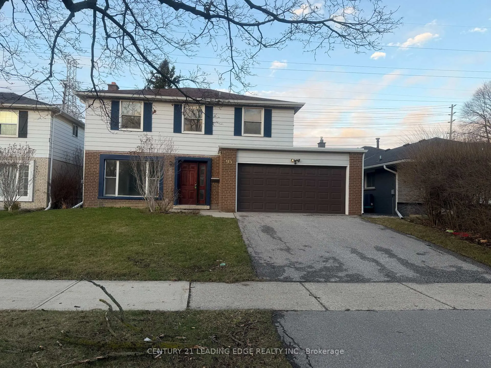 Photo 3 of 95 Willowridge Road, Etobicoke, Willowridge-Martingrove-Richview — HOMEH