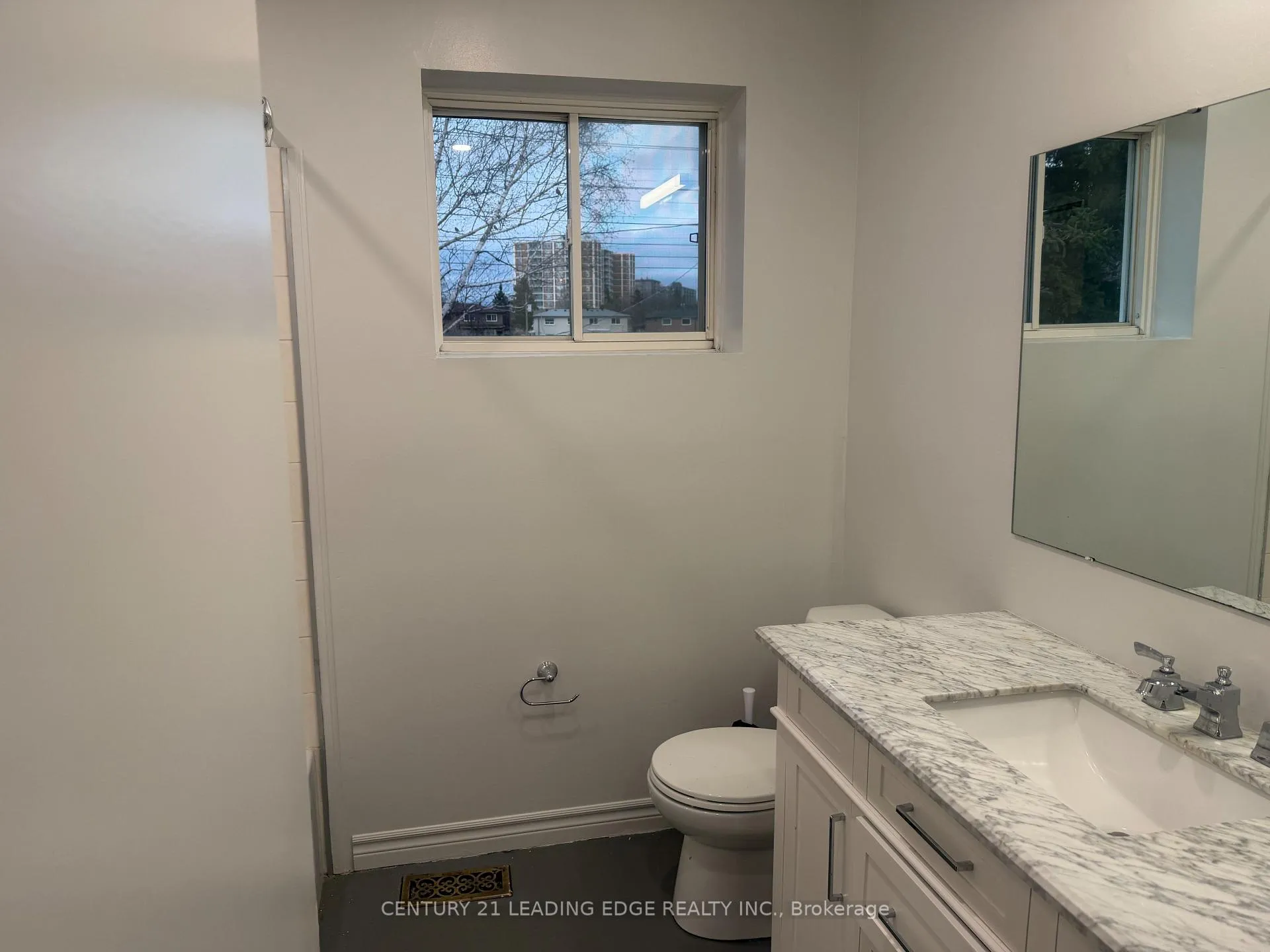 Photo 8 of 95 Willowridge Road, Etobicoke, Willowridge-Martingrove-Richview — HOMEH