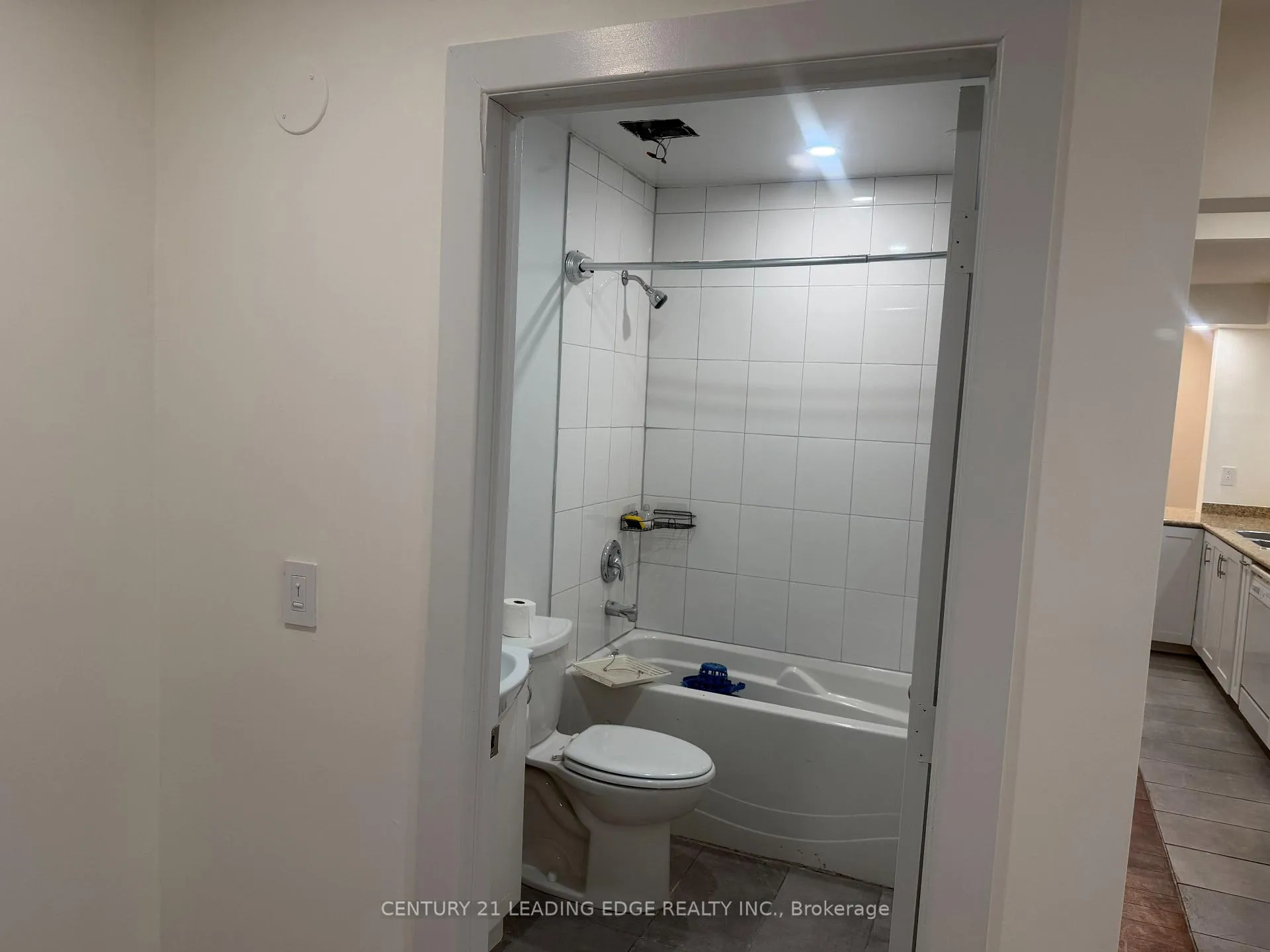 Photo 9 of 95 Willowridge Road, Etobicoke, Willowridge-Martingrove-Richview — HOMEH
