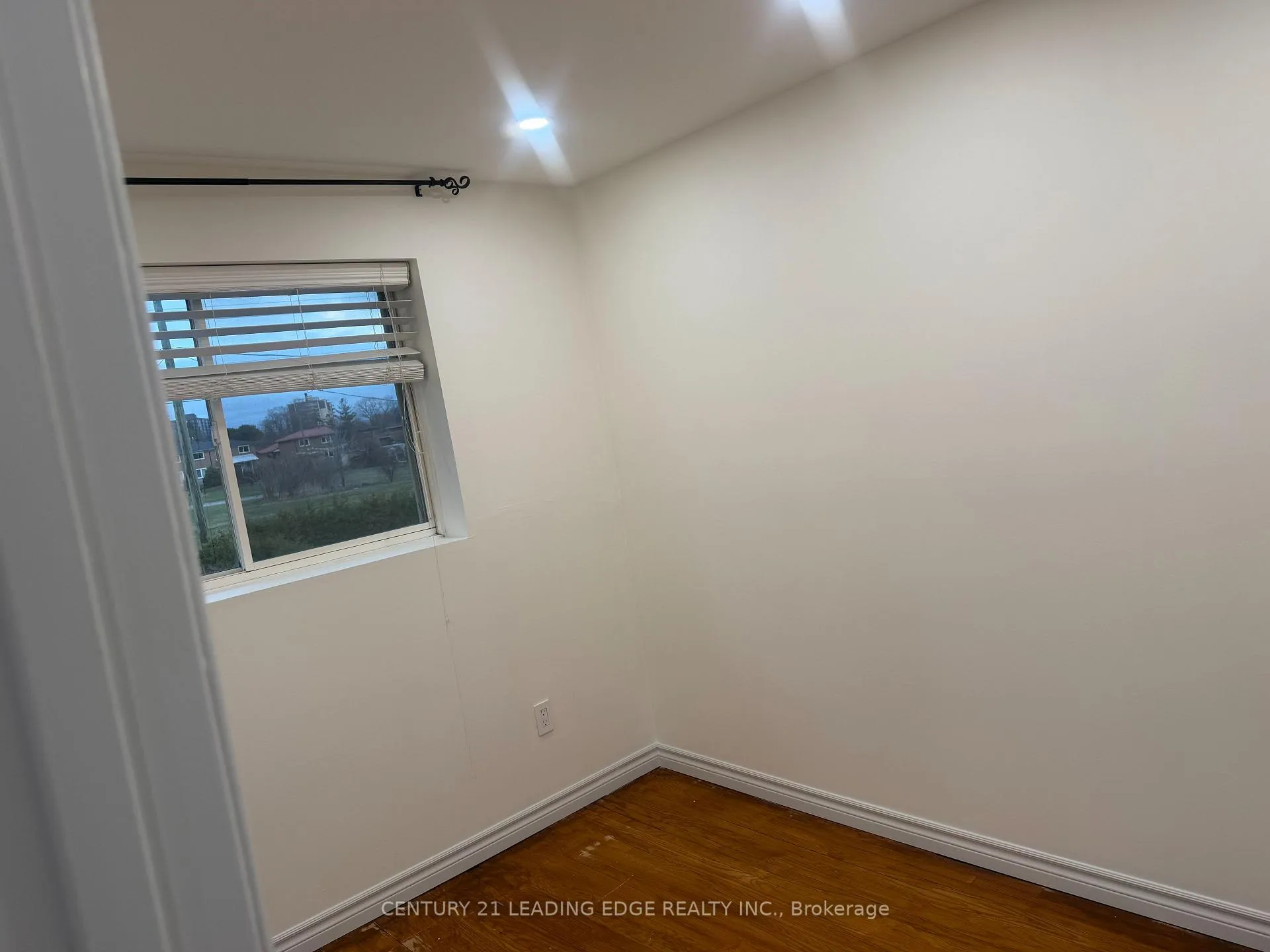 Photo 14 of 95 Willowridge Road, Etobicoke, Willowridge-Martingrove-Richview — HOMEH