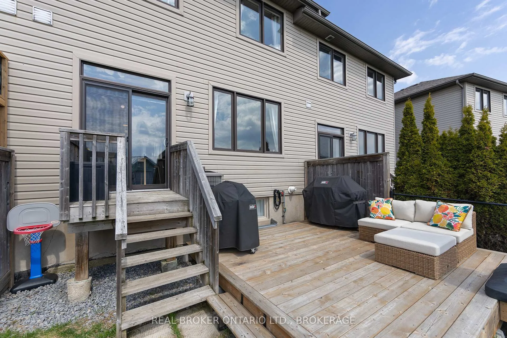 Photo 40 of 118 Simurda Court, Loyalist, Amherstview — HOMEH