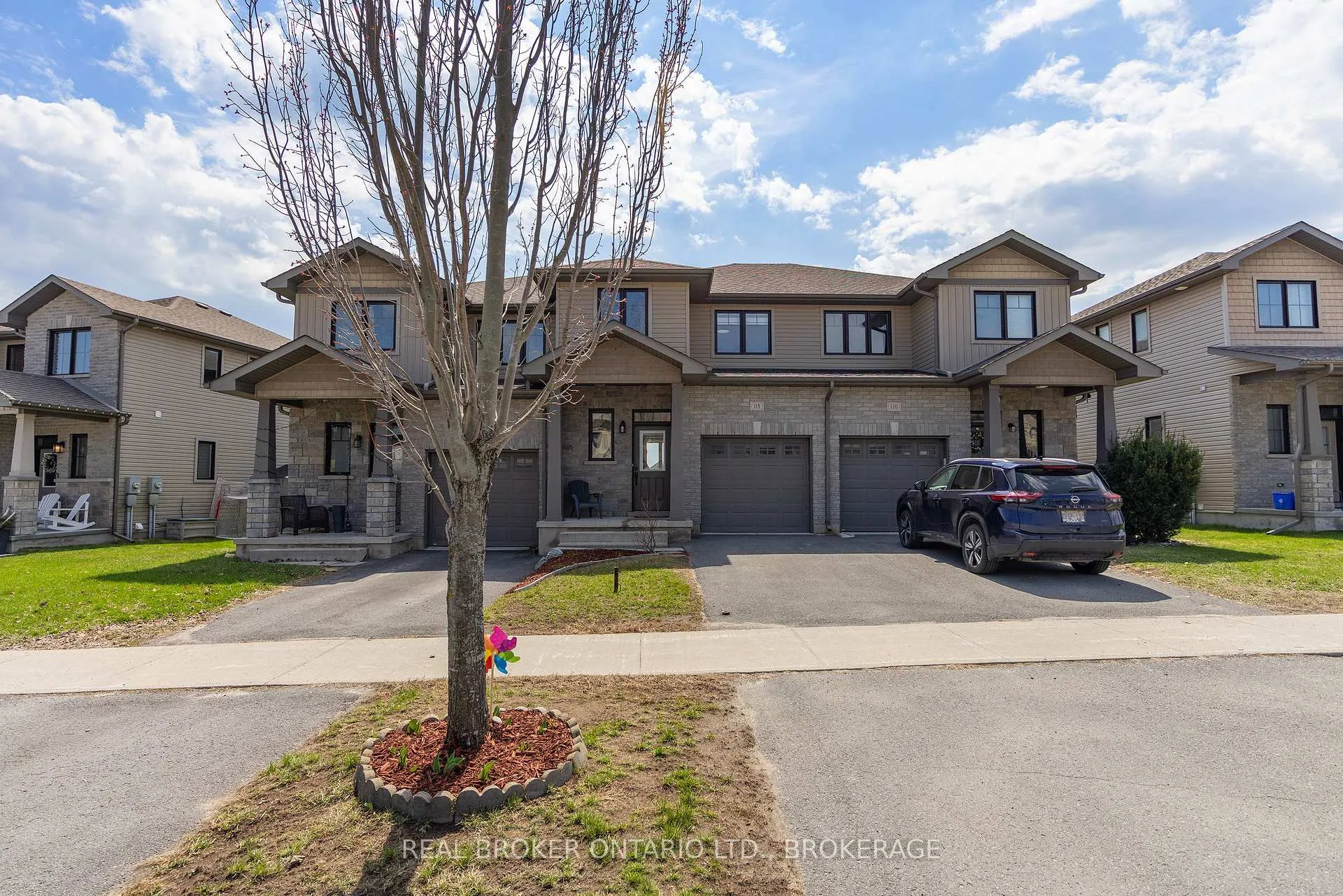 Photo 49 of 118 Simurda Court, Loyalist, Amherstview — HOMEH