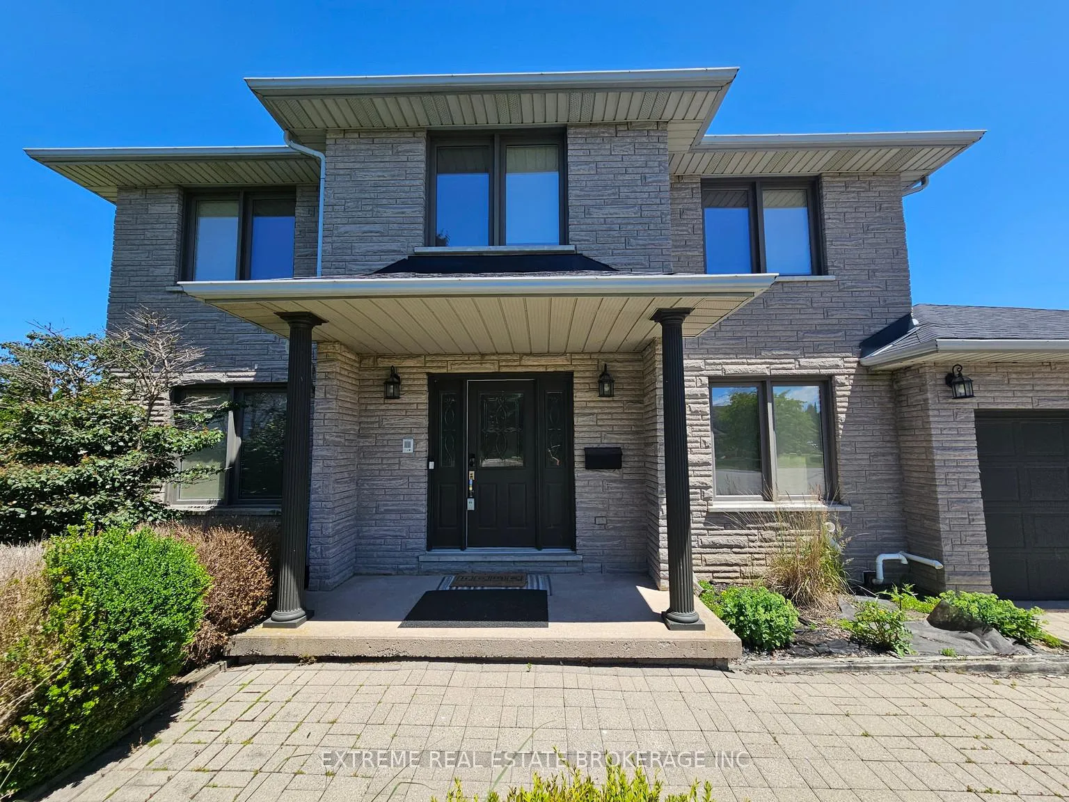 Front of Unit Main, 49 Decew Woods Court