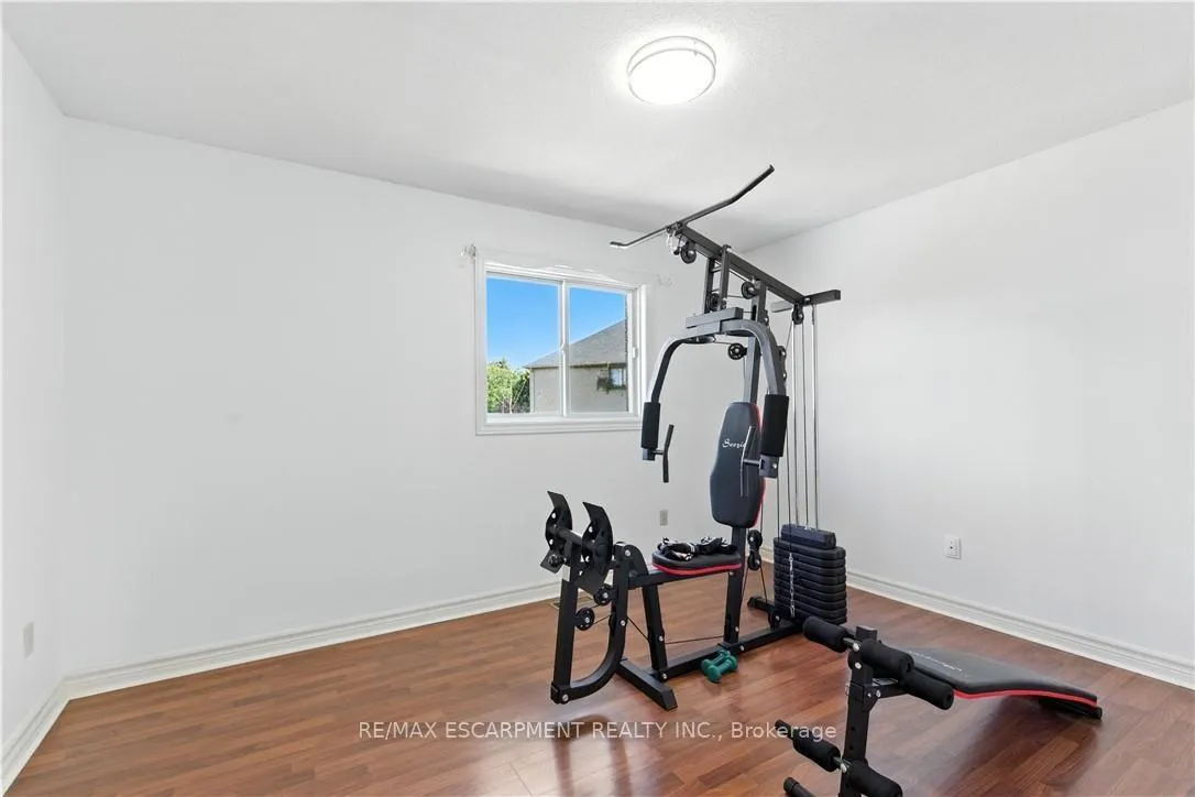 Photo 34 of 10 Shadowdale Drive, Hamilton, Stoney Creek — HOMEH