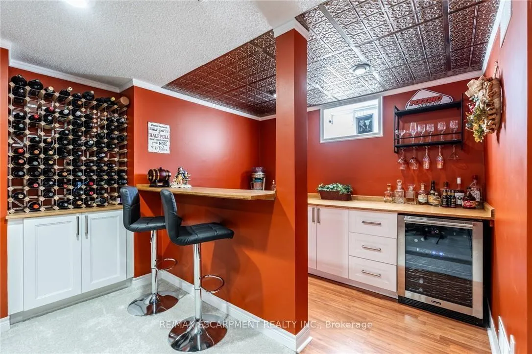 Photo 39 of 10 Shadowdale Drive, Hamilton, Stoney Creek — HOMEH