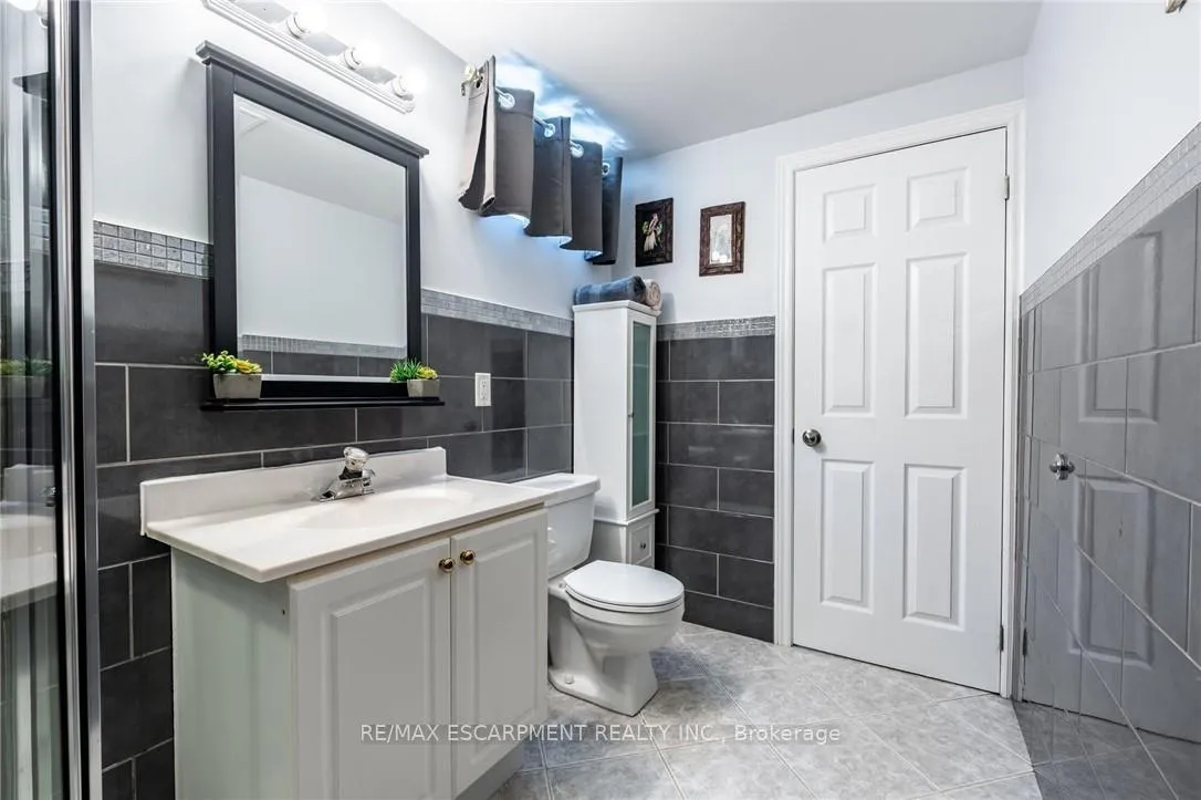 Photo 42 of 10 Shadowdale Drive, Hamilton, Stoney Creek — HOMEH