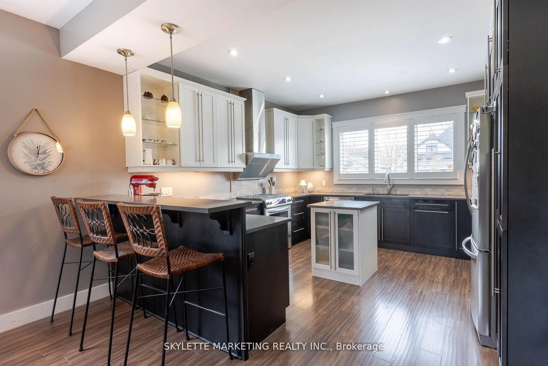Photo 11 of 536 Juliana Drive, Strathroy-Caradoc, Mount Brydges — HOMEH