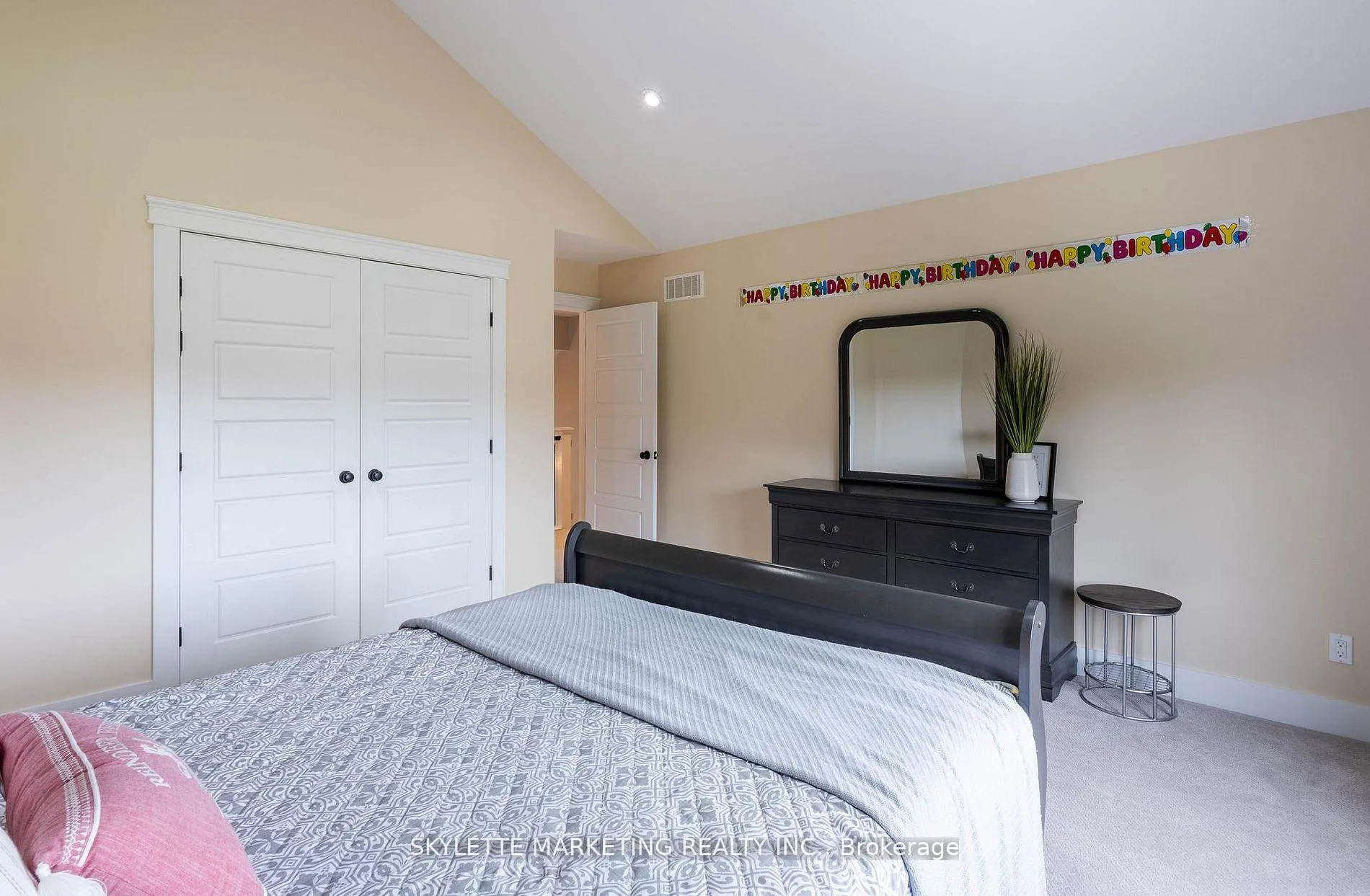 Photo 31 of 536 Juliana Drive, Strathroy-Caradoc, Mount Brydges — HOMEH