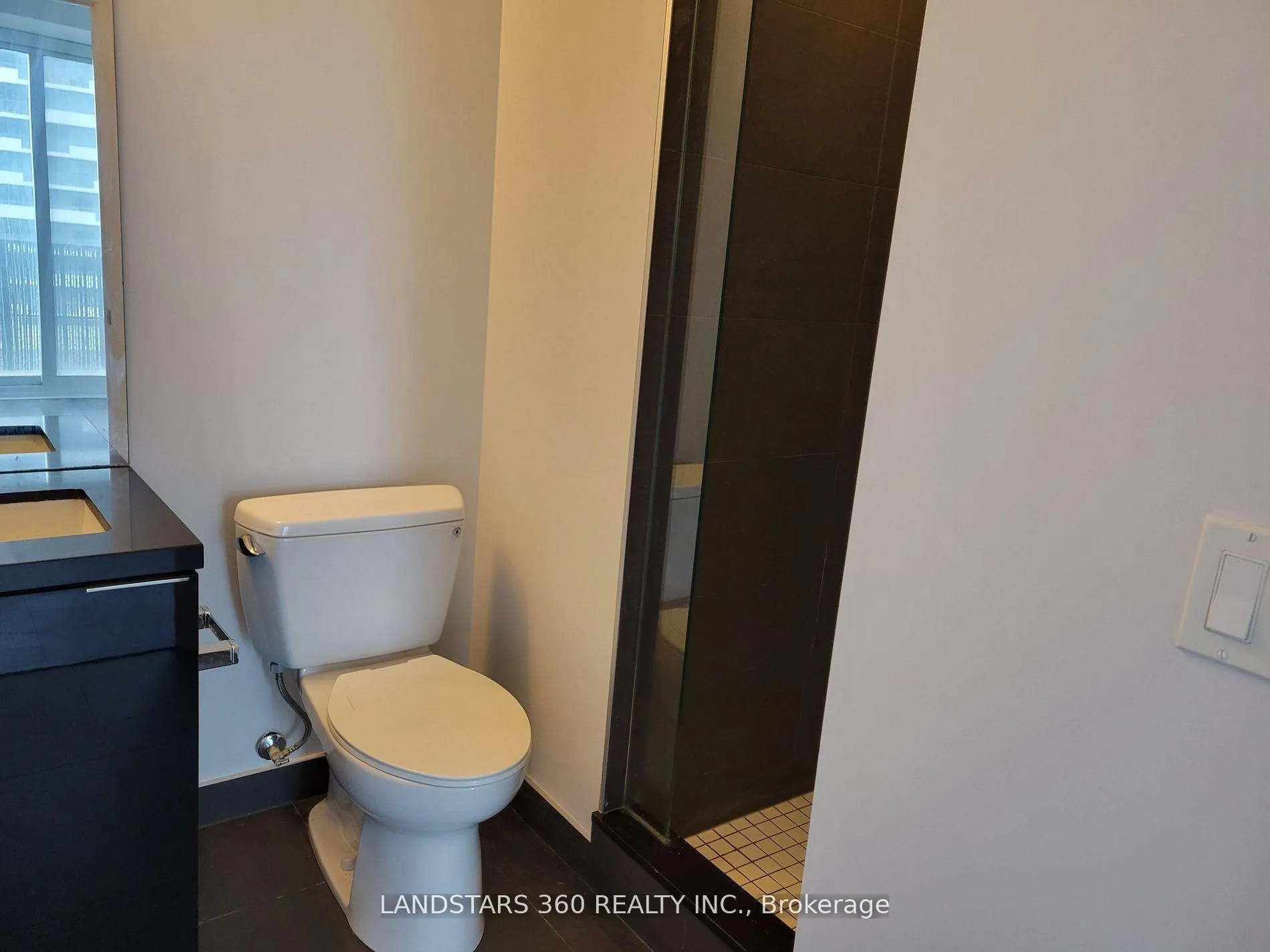 Photo 9 of Unit 1001, 8 Eglinton Avenue E, Toronto, Yonge-Eglinton — HOMEH