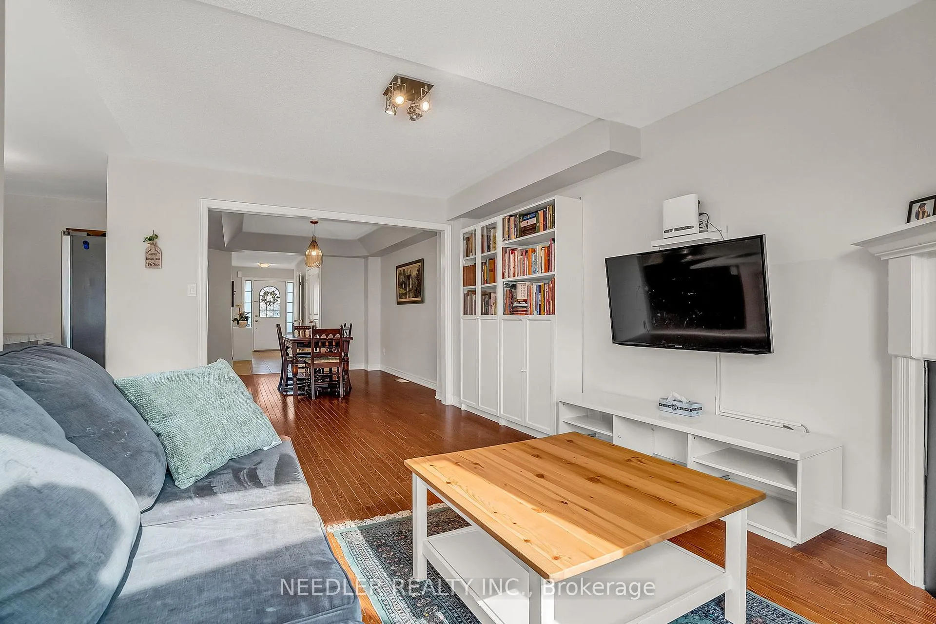 Photo 6 of 36 Wyndham Circle, Georgina, Sutton & Jackson's Point — HOMEH
