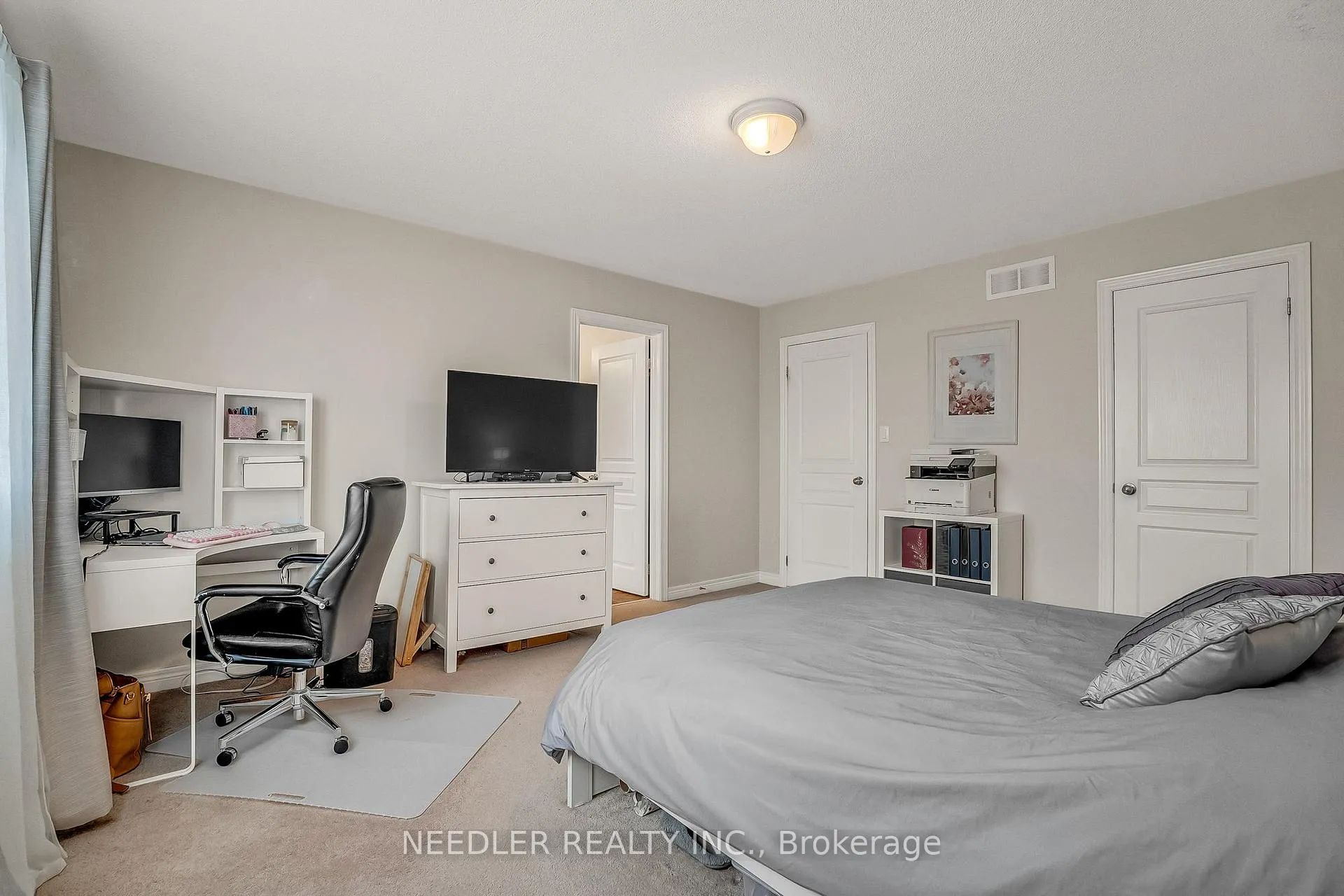 Photo 13 of 36 Wyndham Circle, Georgina, Sutton & Jackson's Point — HOMEH