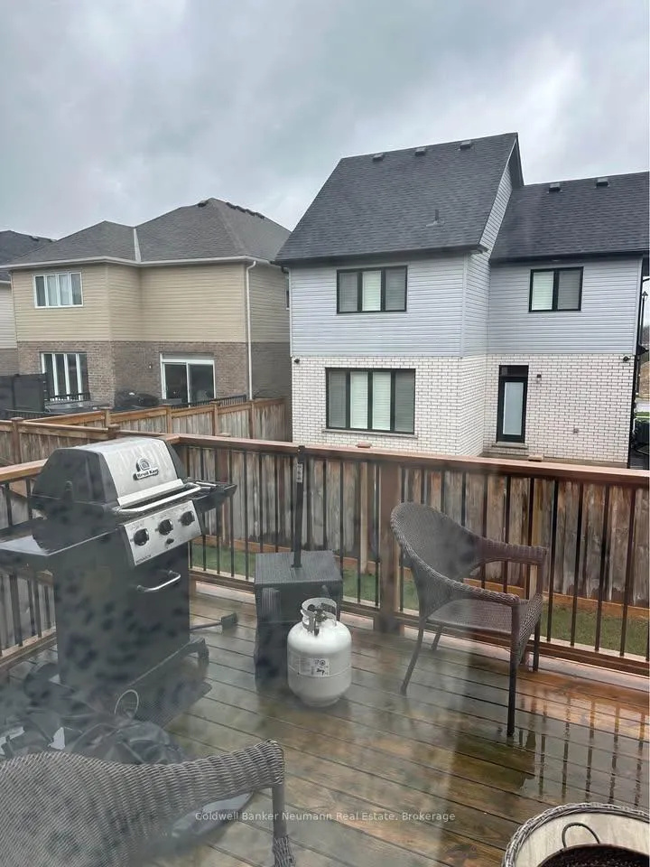 Photo 10 of Unit 5, 51 Hedley Lane, Centre Wellington, Elora/Salem — HOMEH