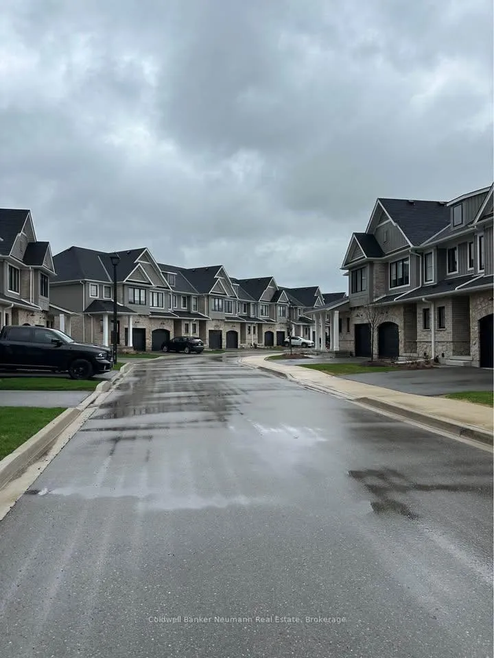 Photo 12 of Unit 5, 51 Hedley Lane, Centre Wellington, Elora/Salem — HOMEH