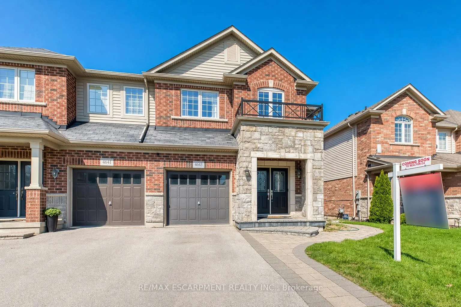 Photo 1 of 4643 Thomas Alton Boulevard, Burlington, Alton — HOMEH