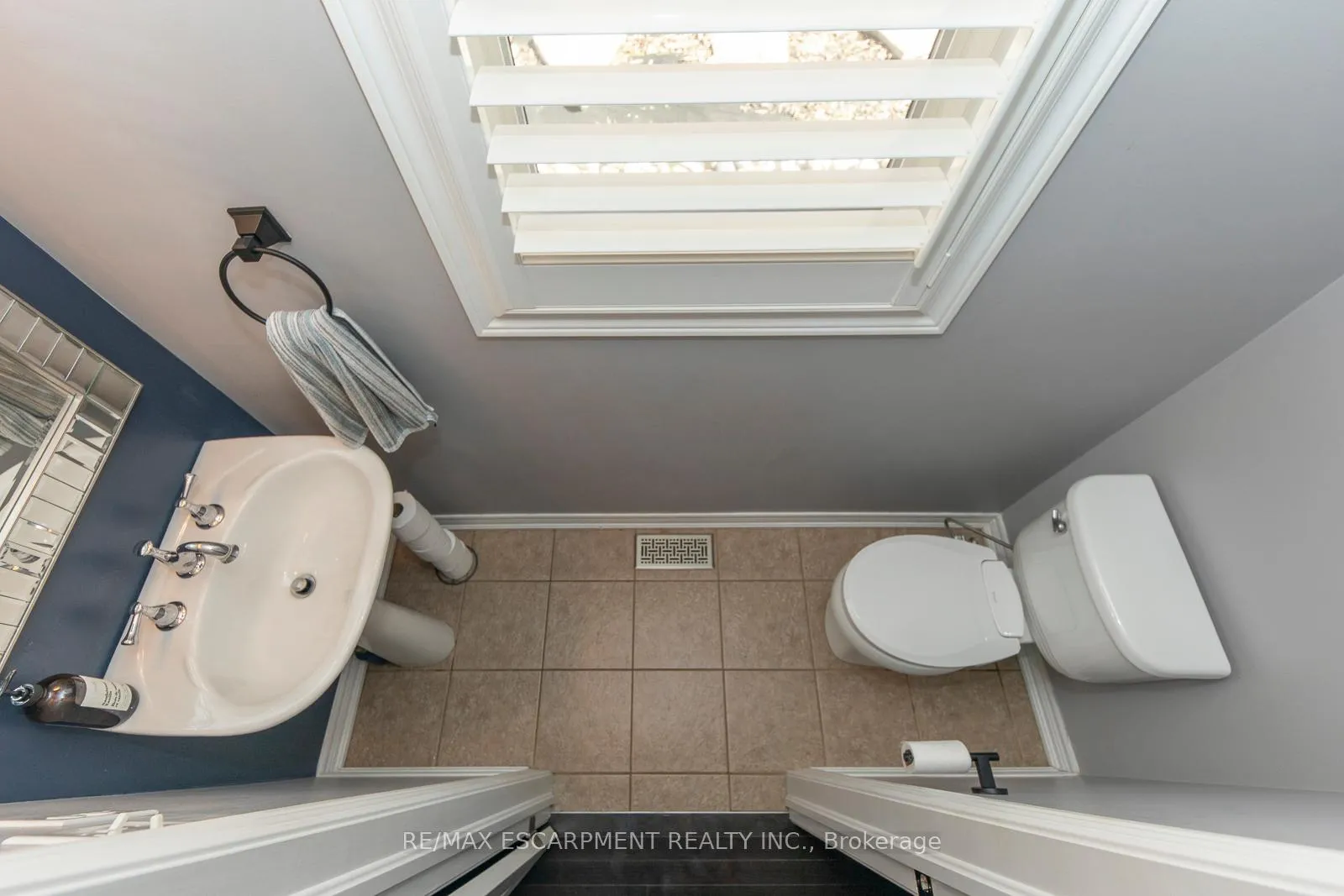 Photo 19 of 4643 Thomas Alton Boulevard, Burlington, Alton — HOMEH