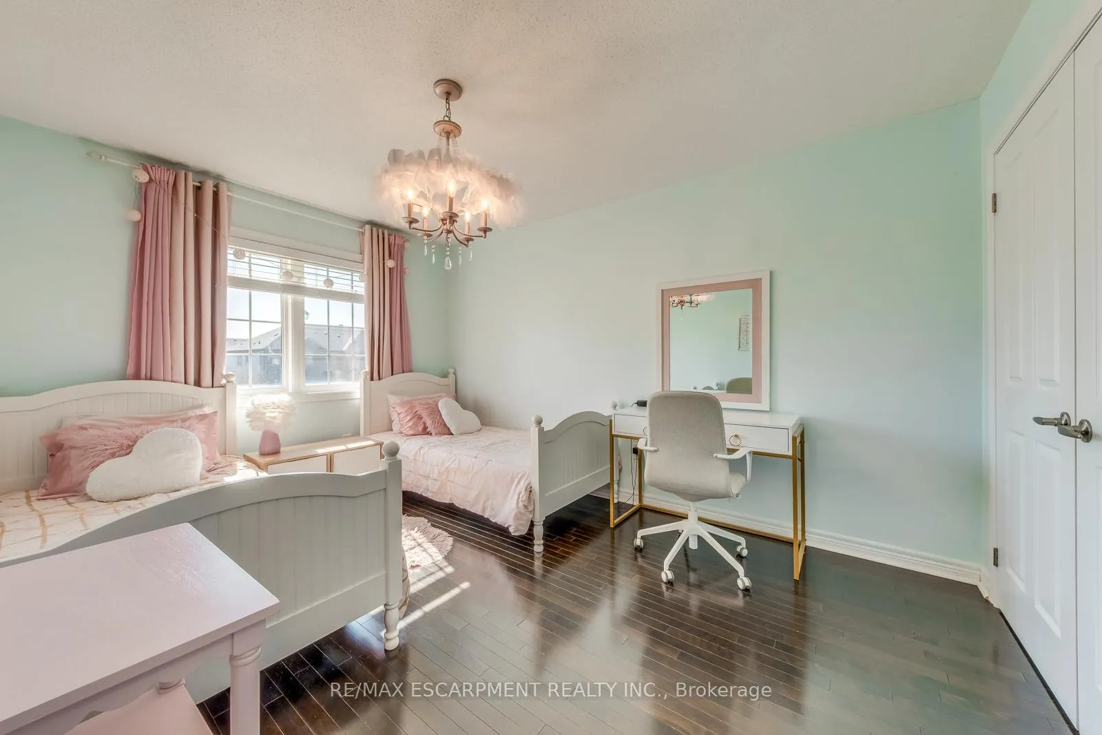 Photo 27 of 4643 Thomas Alton Boulevard, Burlington, Alton — HOMEH