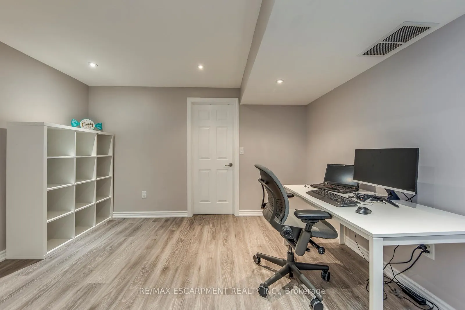 Photo 36 of 4643 Thomas Alton Boulevard, Burlington, Alton — HOMEH