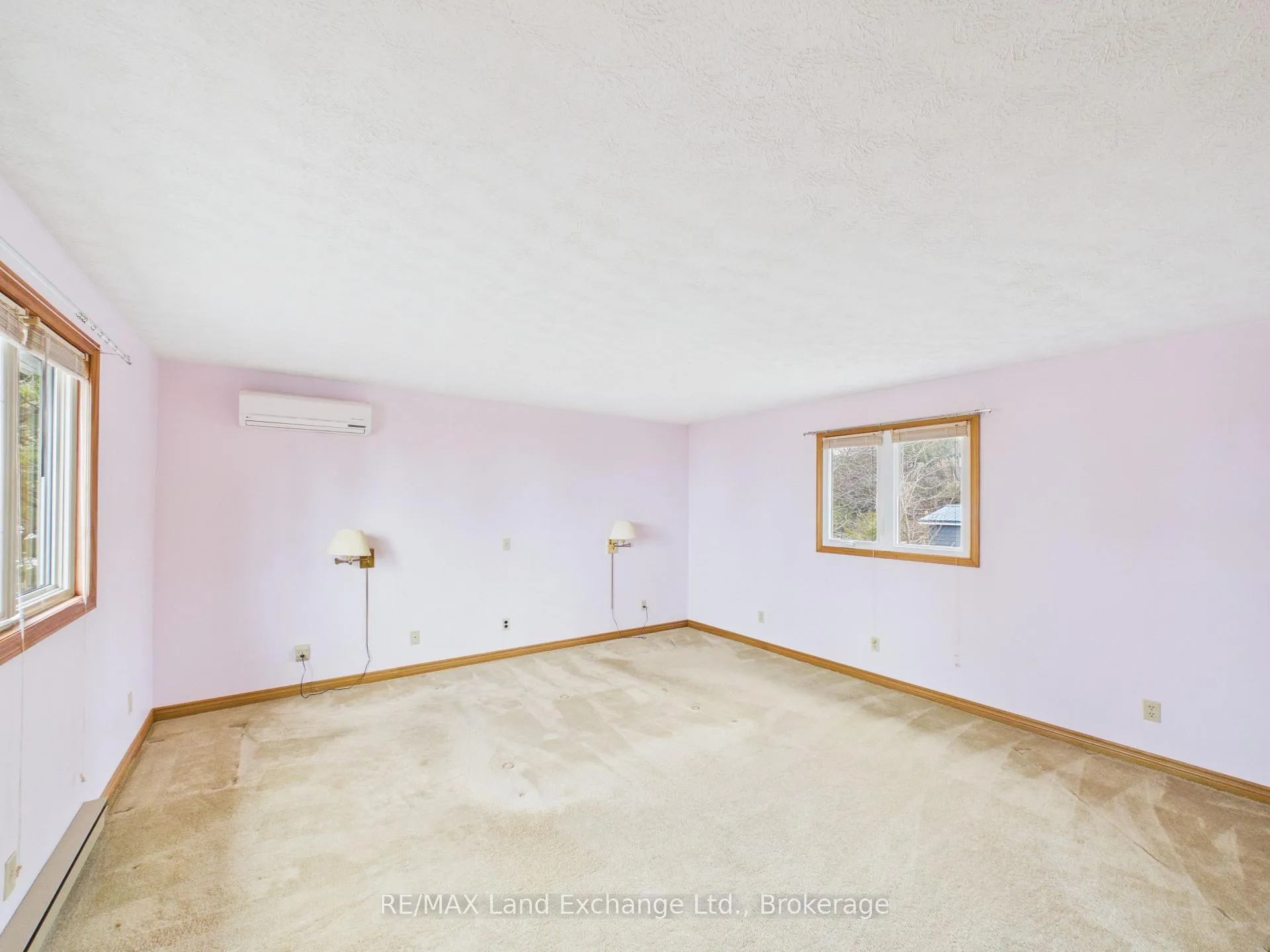 Photo 16 of 45 Goderich Street, Kincardine — HOMEH
