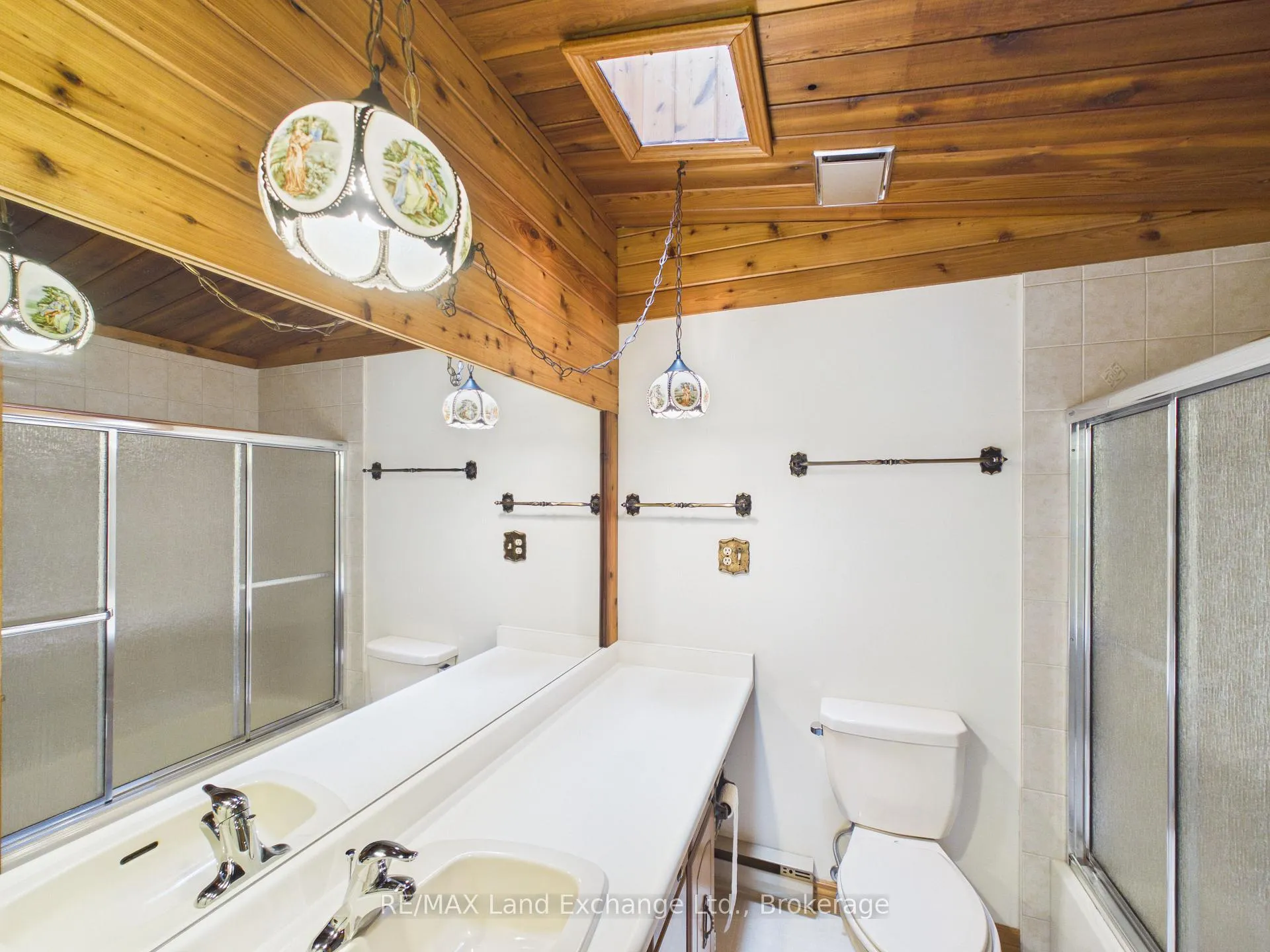 Photo 18 of 45 Goderich Street, Kincardine — HOMEH
