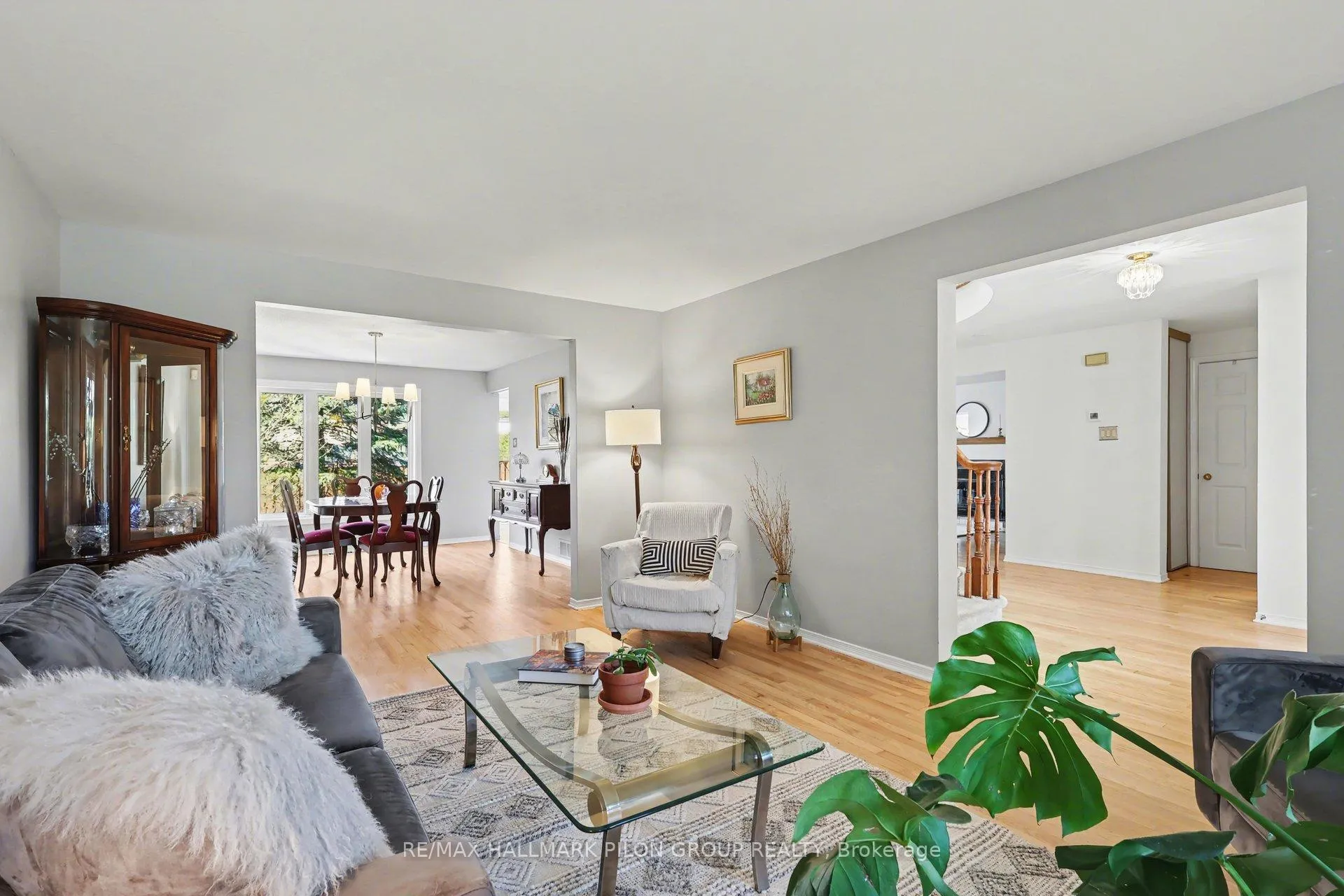 Photo 6 of 1709 Sansonnet Street, Ottawa, Chapel Hill — HOMEH