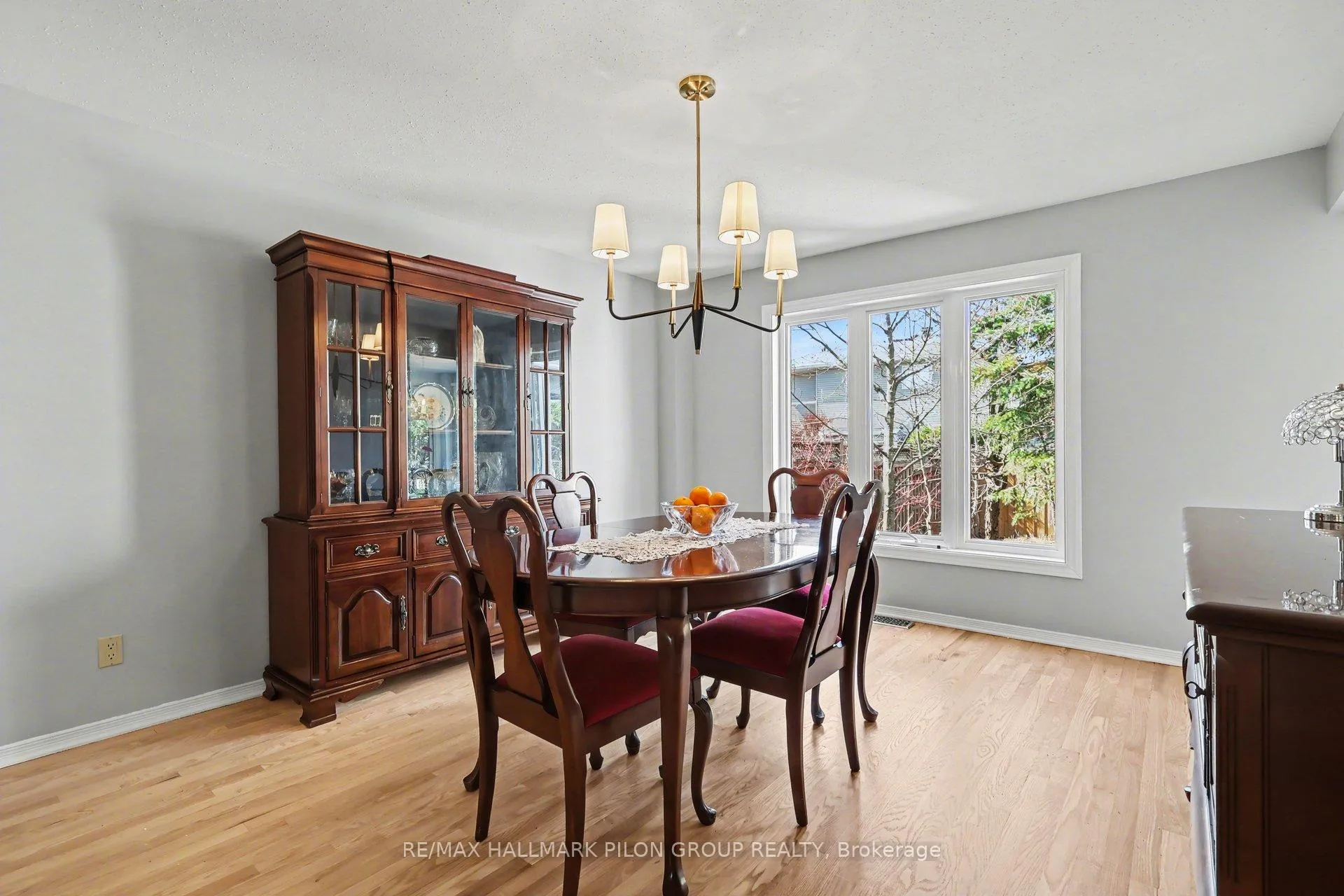 Photo 7 of 1709 Sansonnet Street, Ottawa, Chapel Hill — HOMEH