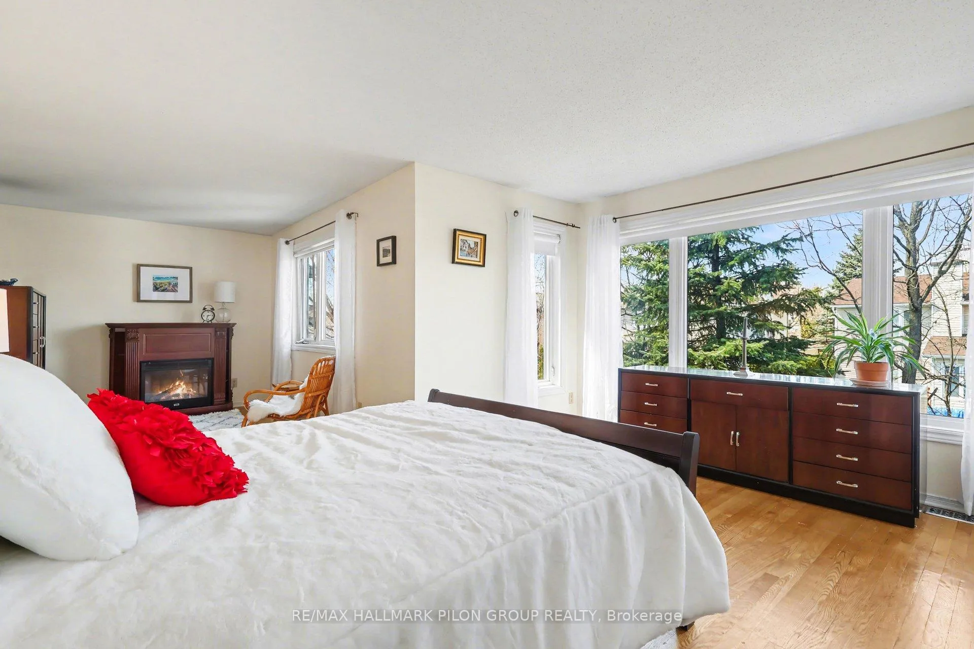 Photo 17 of 1709 Sansonnet Street, Ottawa, Chapel Hill — HOMEH