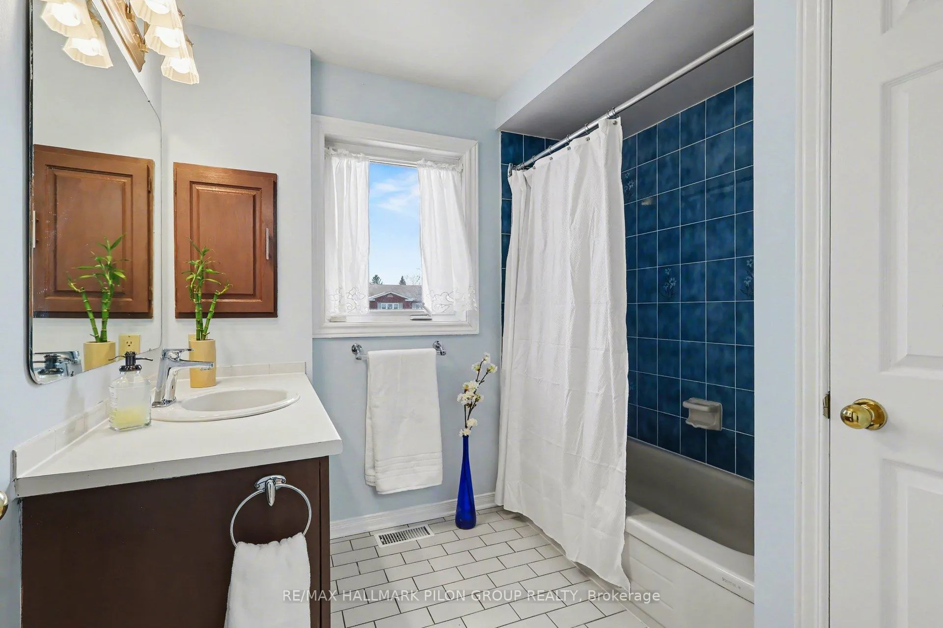 Photo 24 of 1709 Sansonnet Street, Ottawa, Chapel Hill — HOMEH