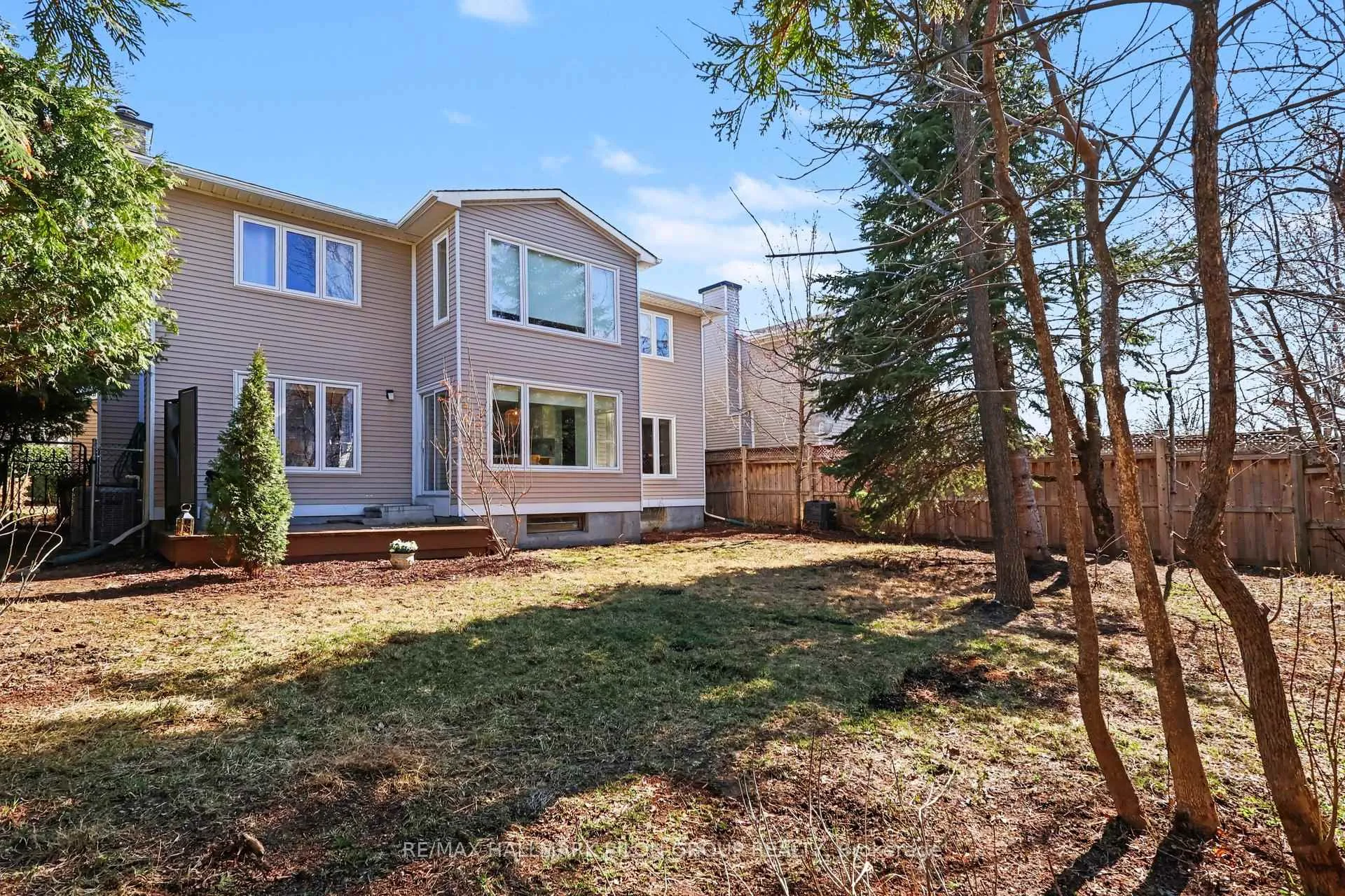 Photo 26 of 1709 Sansonnet Street, Ottawa, Chapel Hill — HOMEH