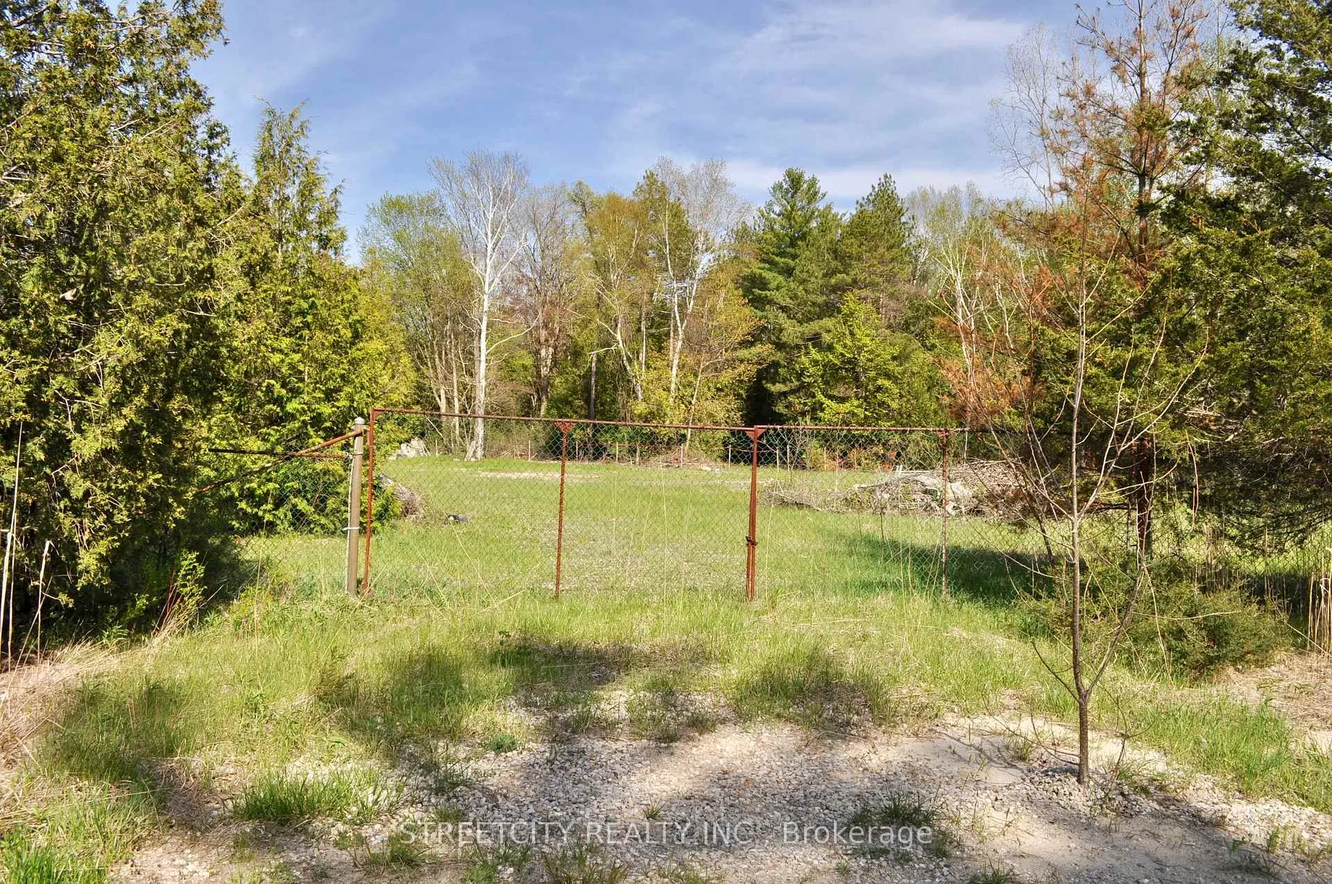 Photo 4 of PART 5 W. Ipperwash Road, Lambton Shores — HOMEH