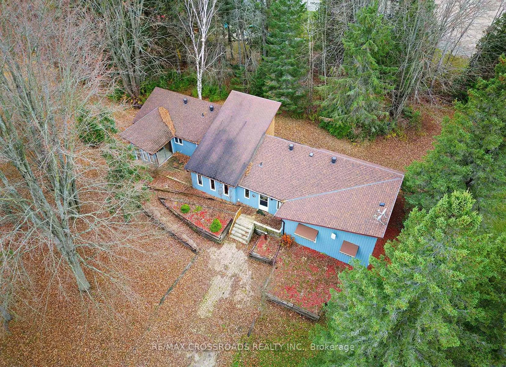 Photo 3 of 2726 9th Line, Innisfil, Rural Innisfil — HOMEH