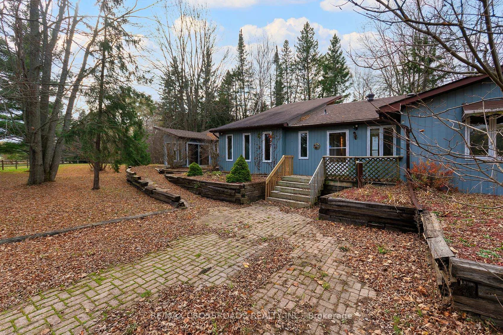 Photo 4 of 2726 9th Line, Innisfil, Rural Innisfil — HOMEH