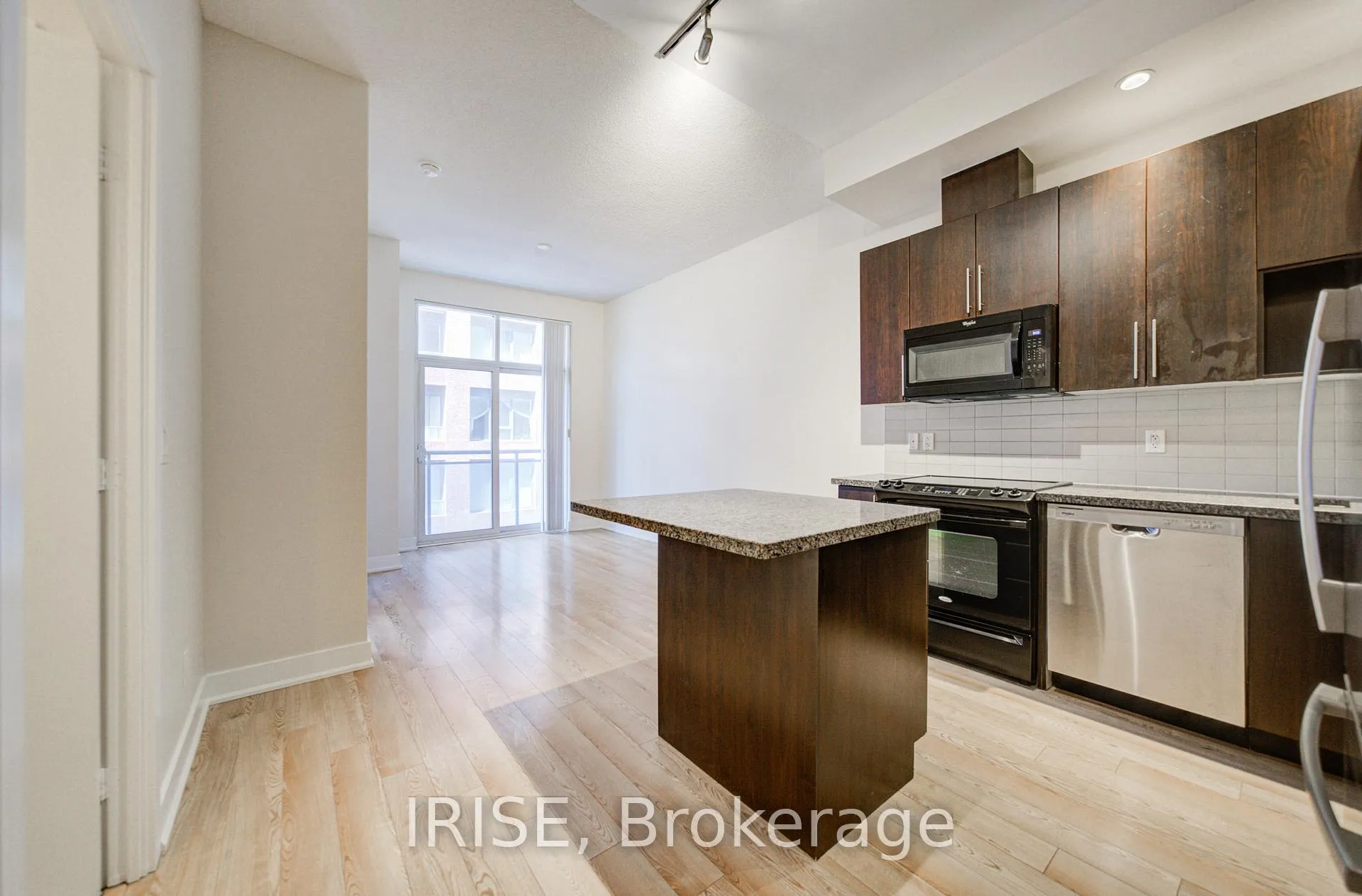 Front of Unit 1109, 28 Linden Street