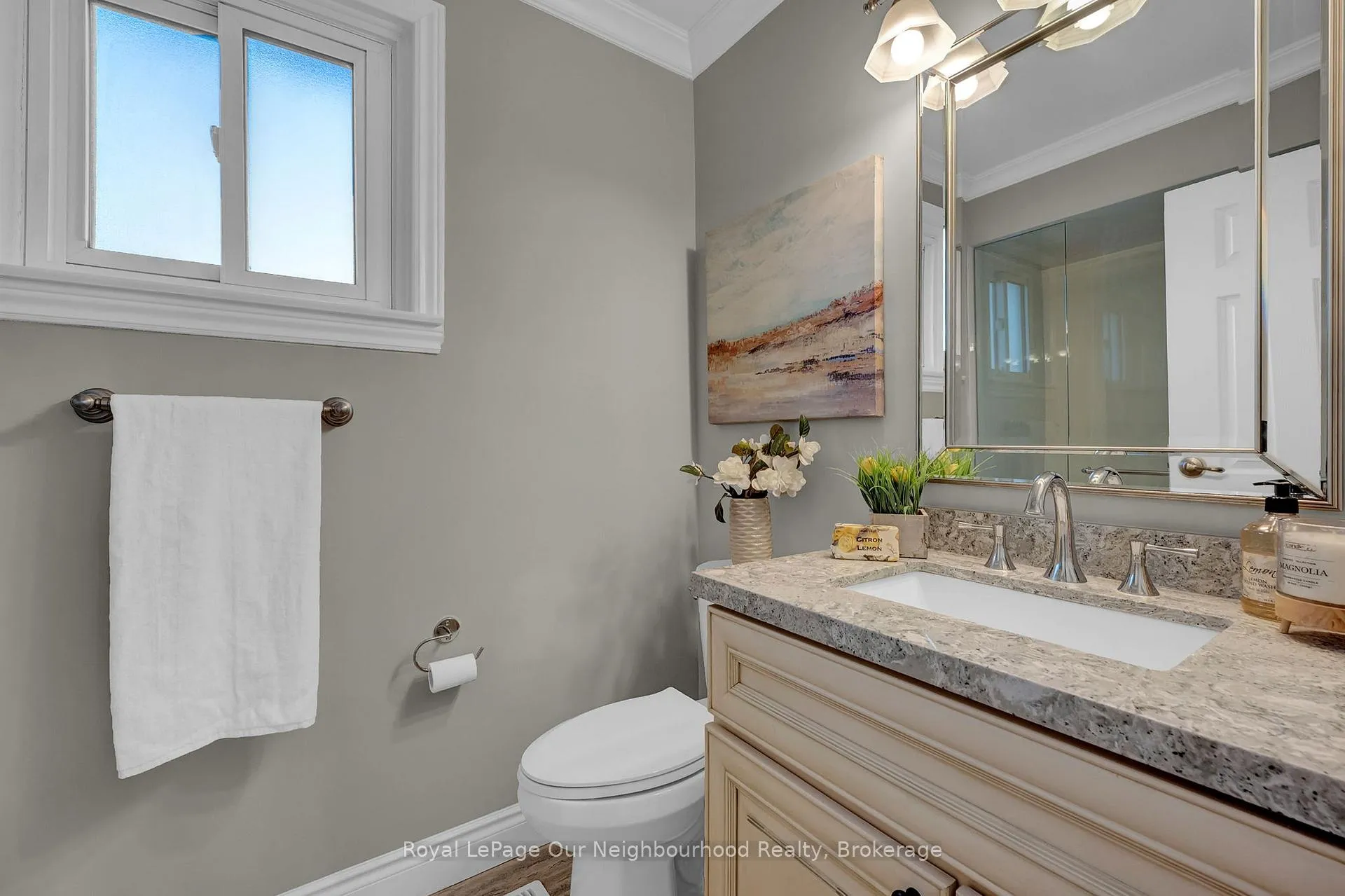 Photo 26 of 71 Rhonda Boulevard, Clarington, Bowmanville — HOMEH