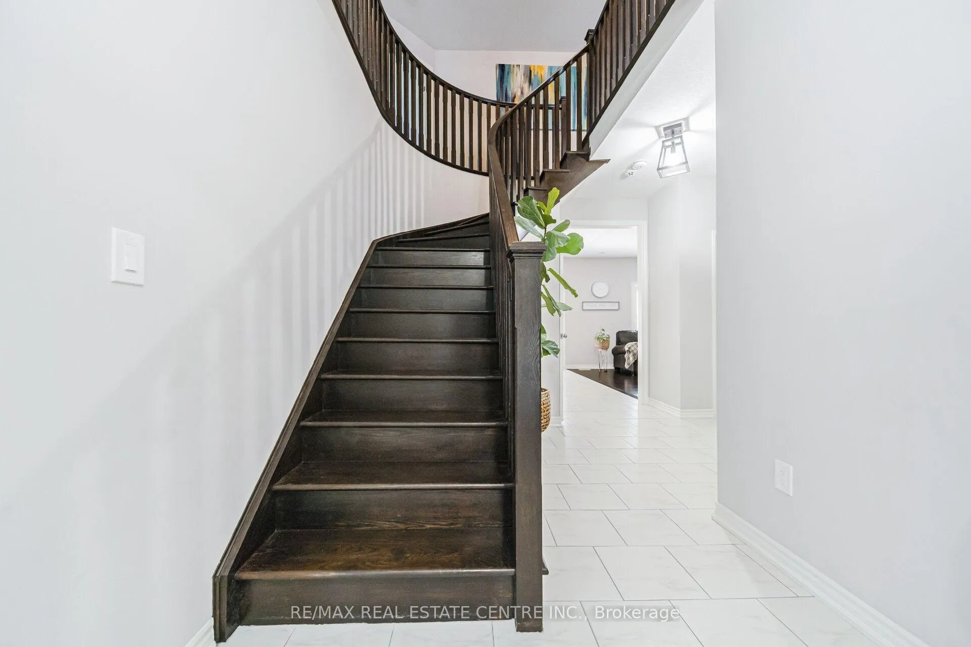 Photo 6 of 18 Ryan Street, Centre Wellington, Fergus — HOMEH