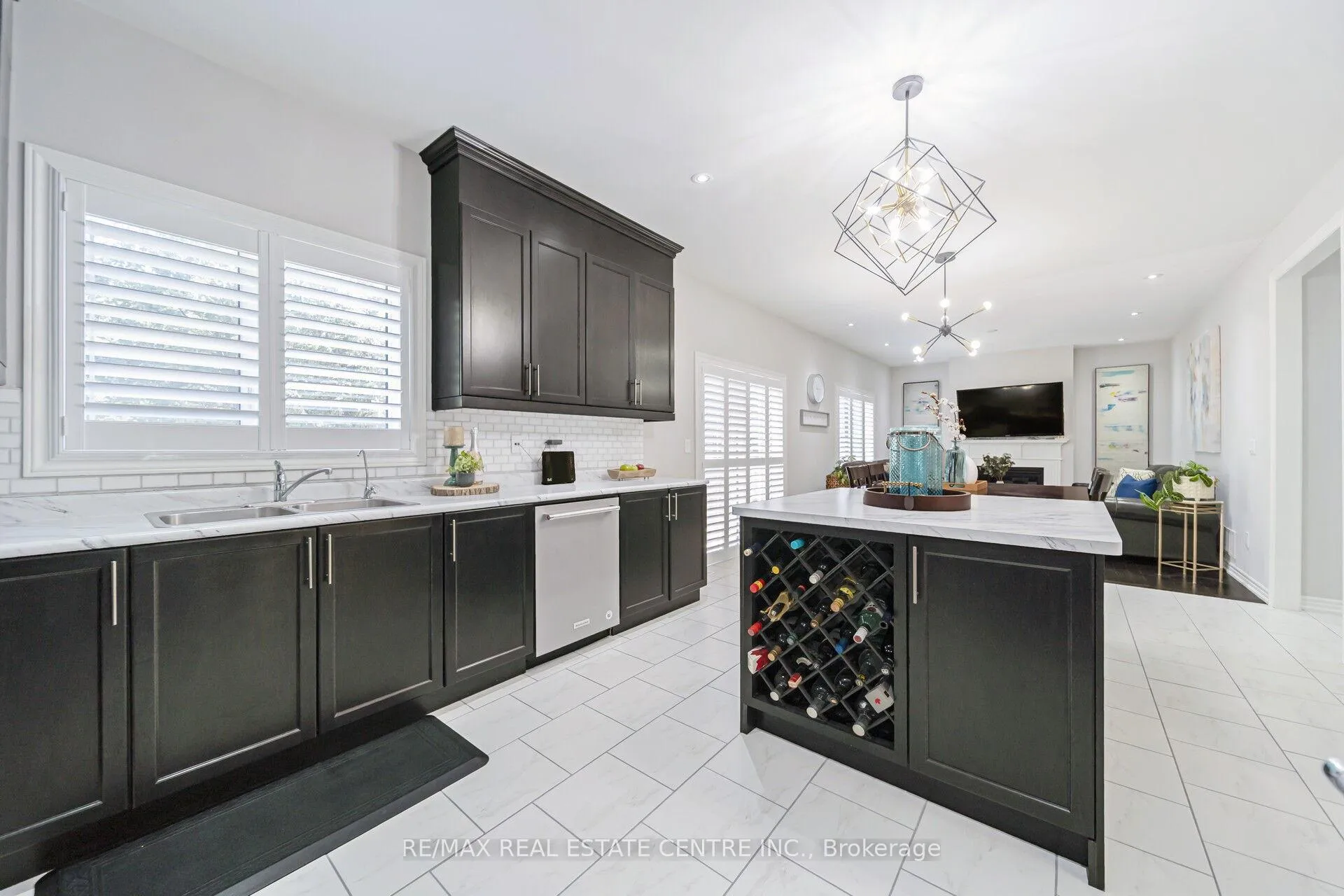 Photo 19 of 18 Ryan Street, Centre Wellington, Fergus — HOMEH