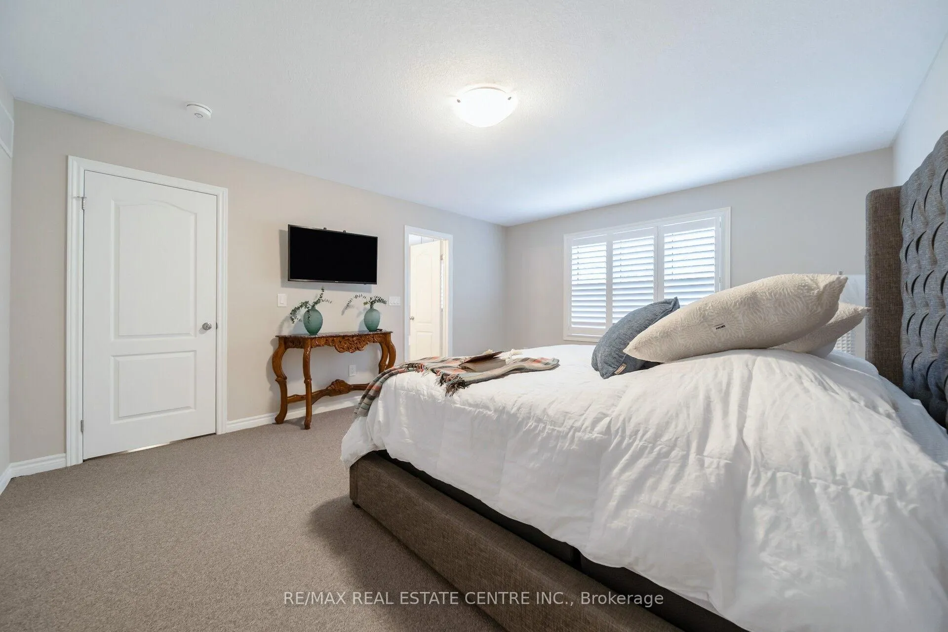 Photo 31 of 18 Ryan Street, Centre Wellington, Fergus — HOMEH