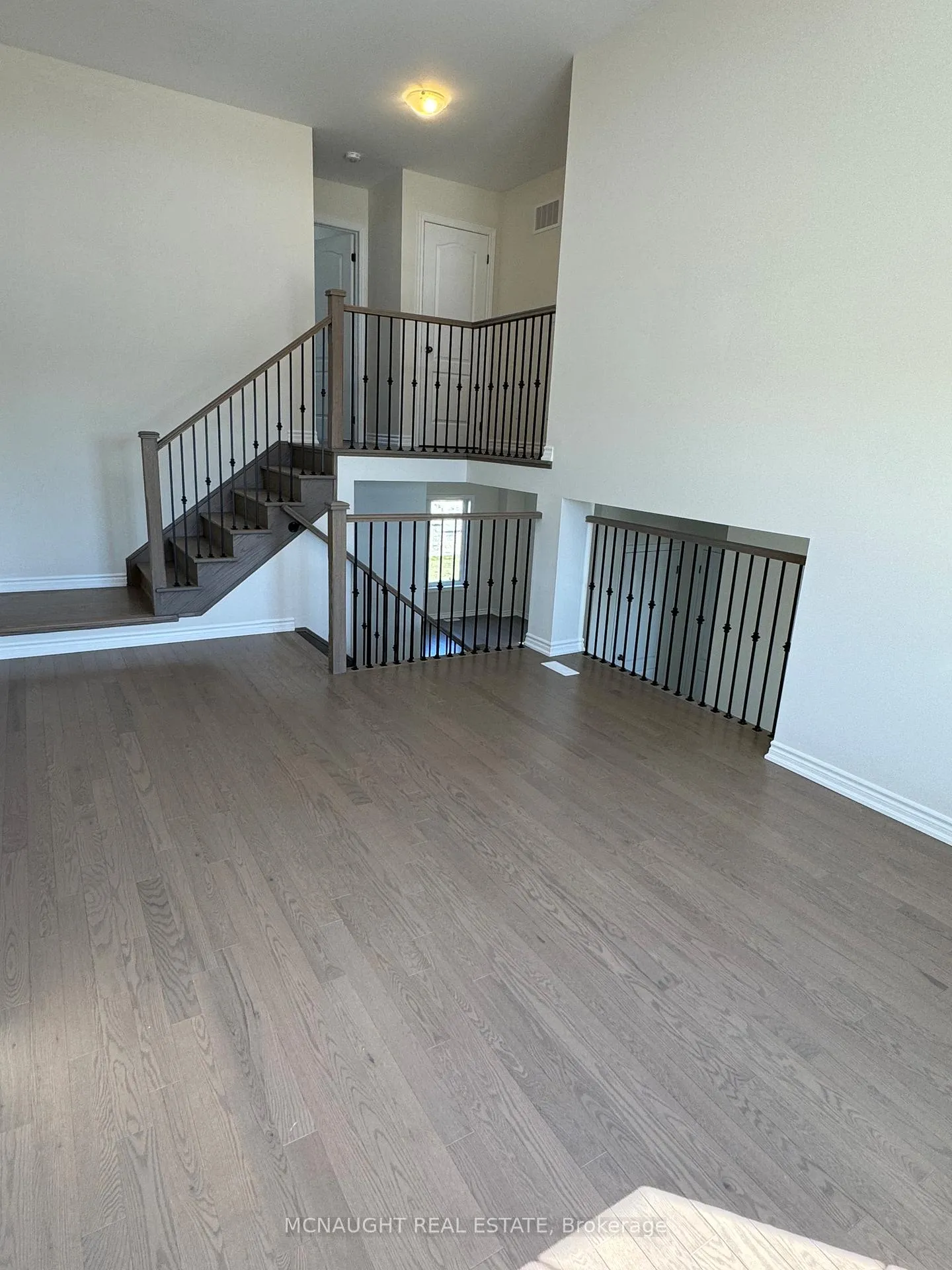 Photo 8 of 39 Lawrence D. Pridham Avenue, New Tecumseth, Rural New Tecumseth — HOMEH