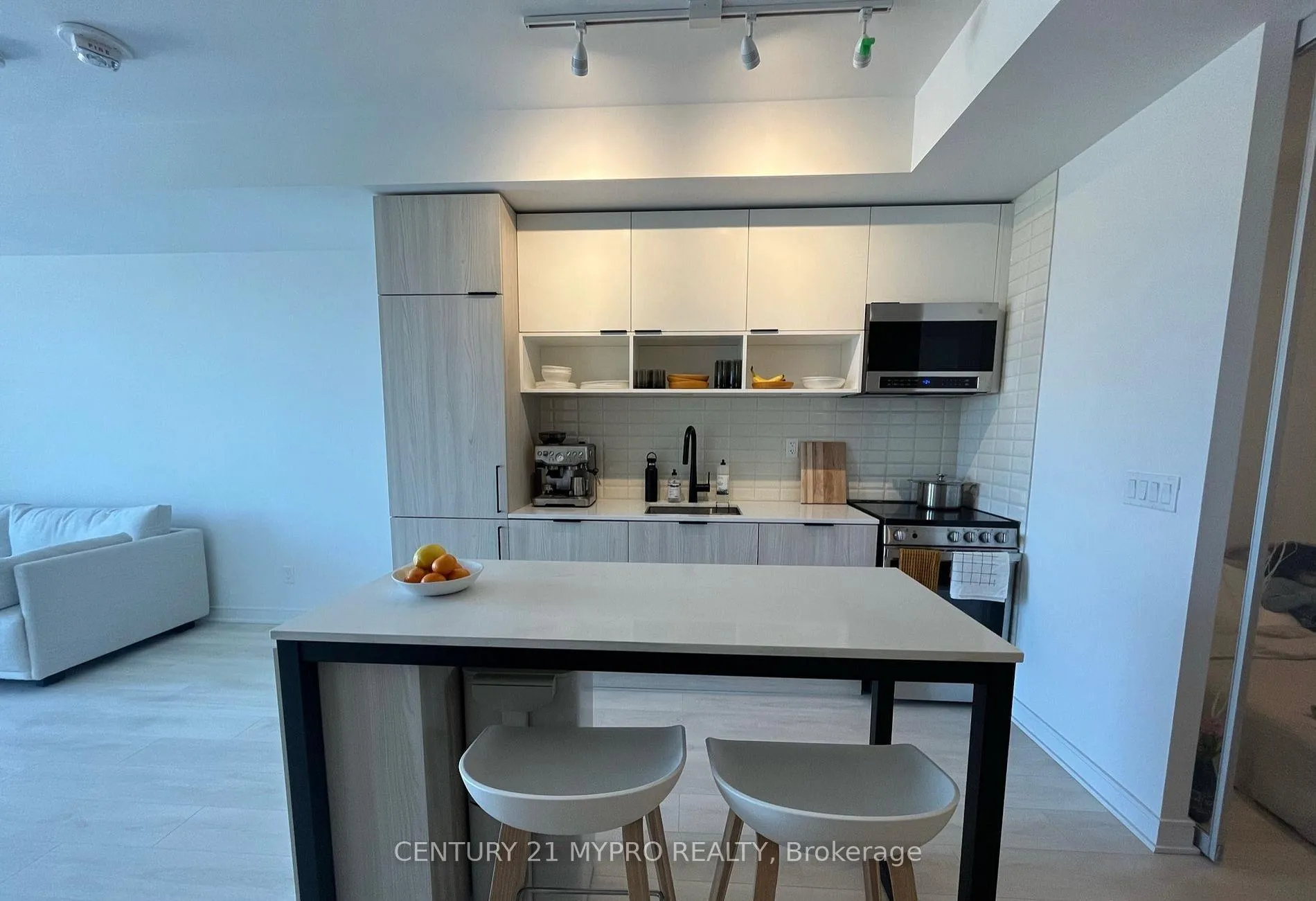 Photo 4 of Unit N529, 35 Rolling Mills Road, Toronto, Waterfront Communities — HOMEH