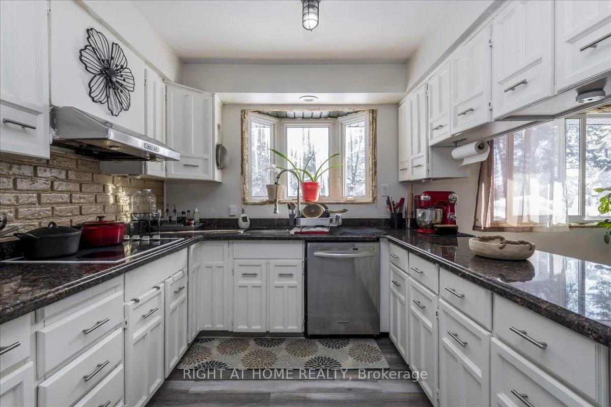 Photo 13 of 1628 Warminster Side Road, Oro-Medonte, Rural Oro-Medonte — HOMEH