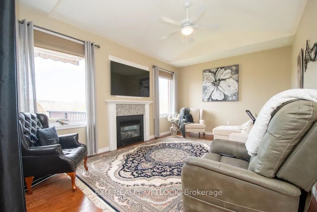 Photo 4 of 2495 Cunningham Boulevard, Peterborough, Ashburnham Ward 4 — HOMEH
