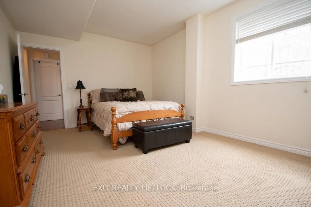Photo 31 of 2495 Cunningham Boulevard, Peterborough, Ashburnham Ward 4 — HOMEH
