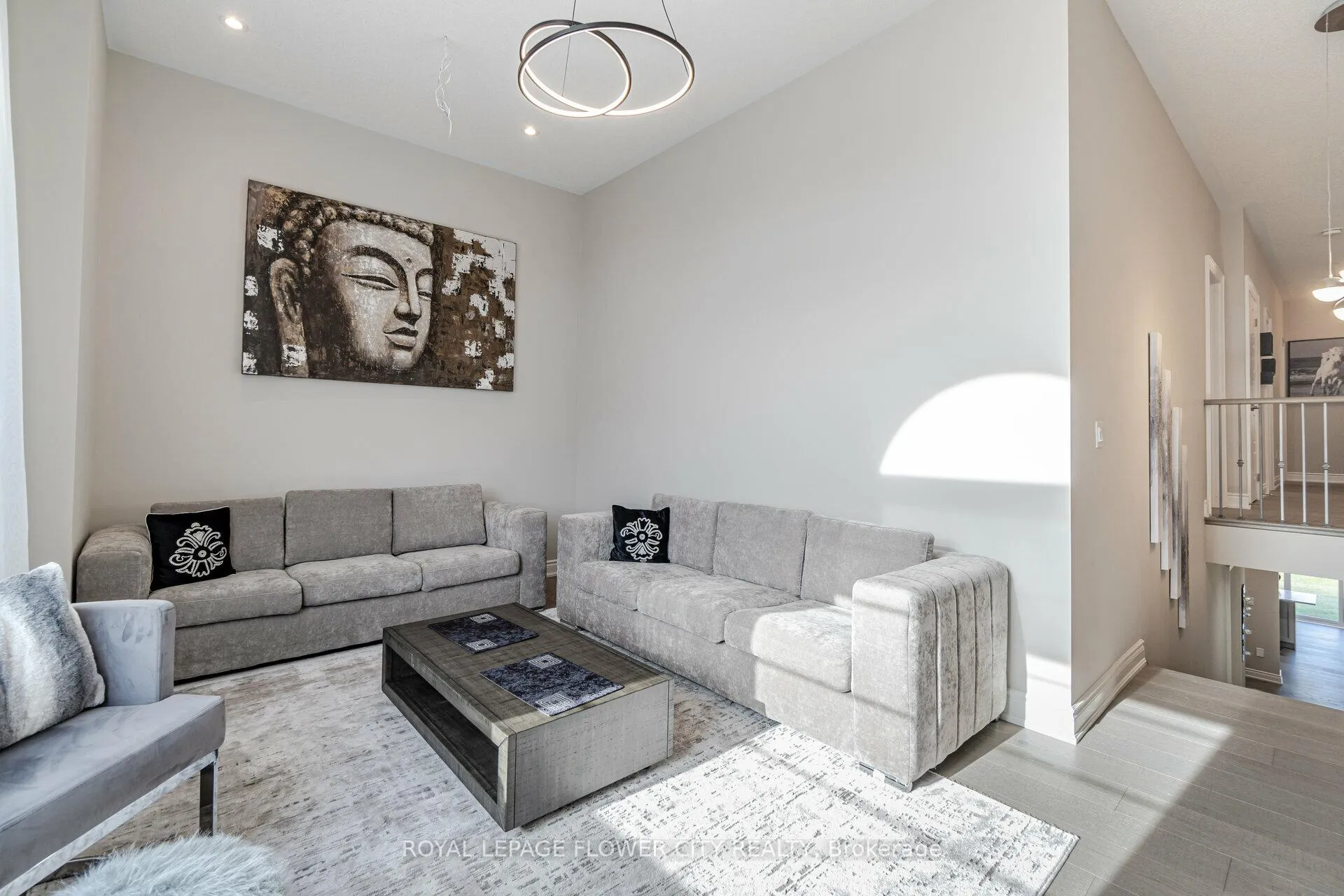 Photo 23 of 8 Ixworth Circle, Brampton, Bram West — HOMEH