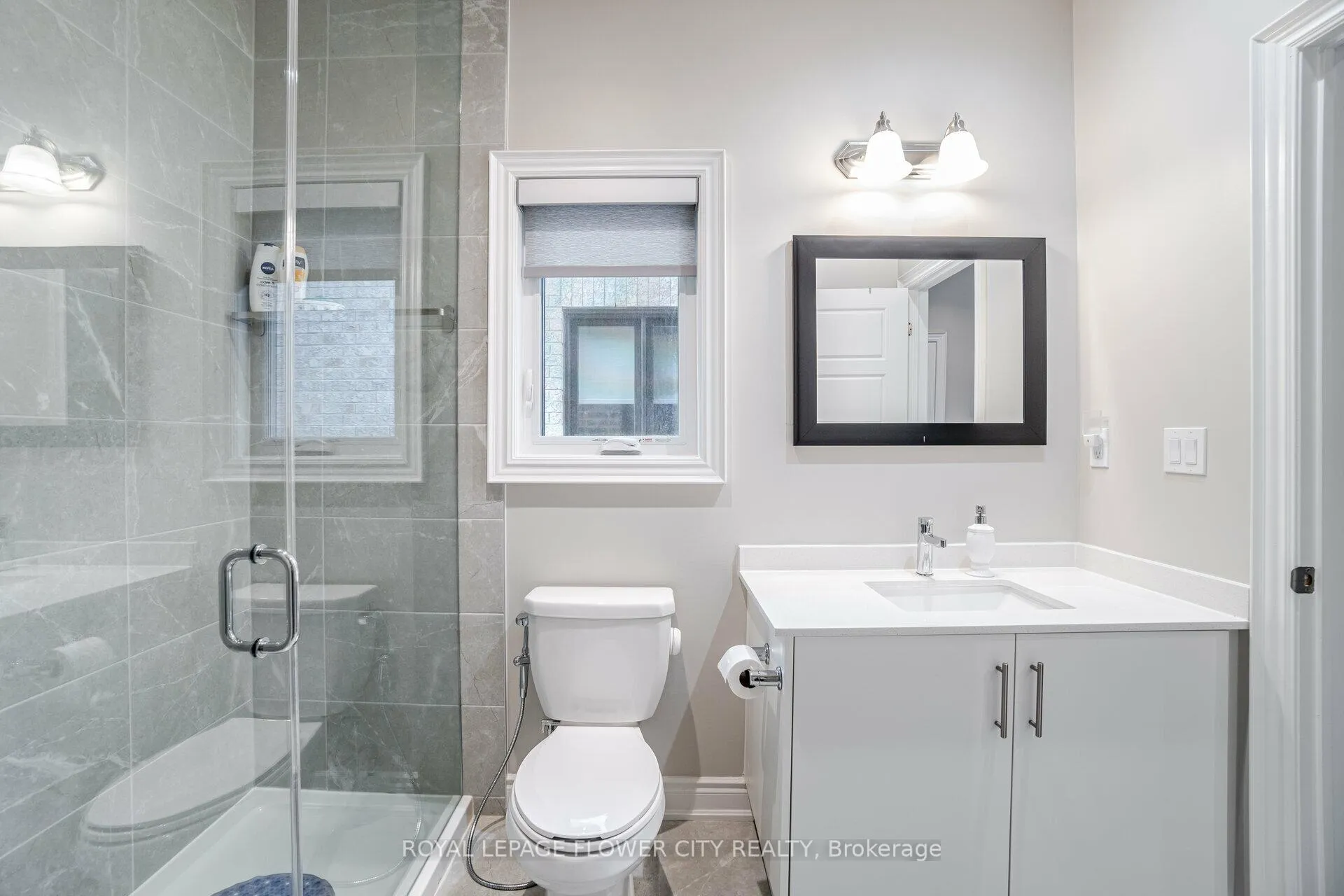 Photo 43 of 8 Ixworth Circle, Brampton, Bram West — HOMEH