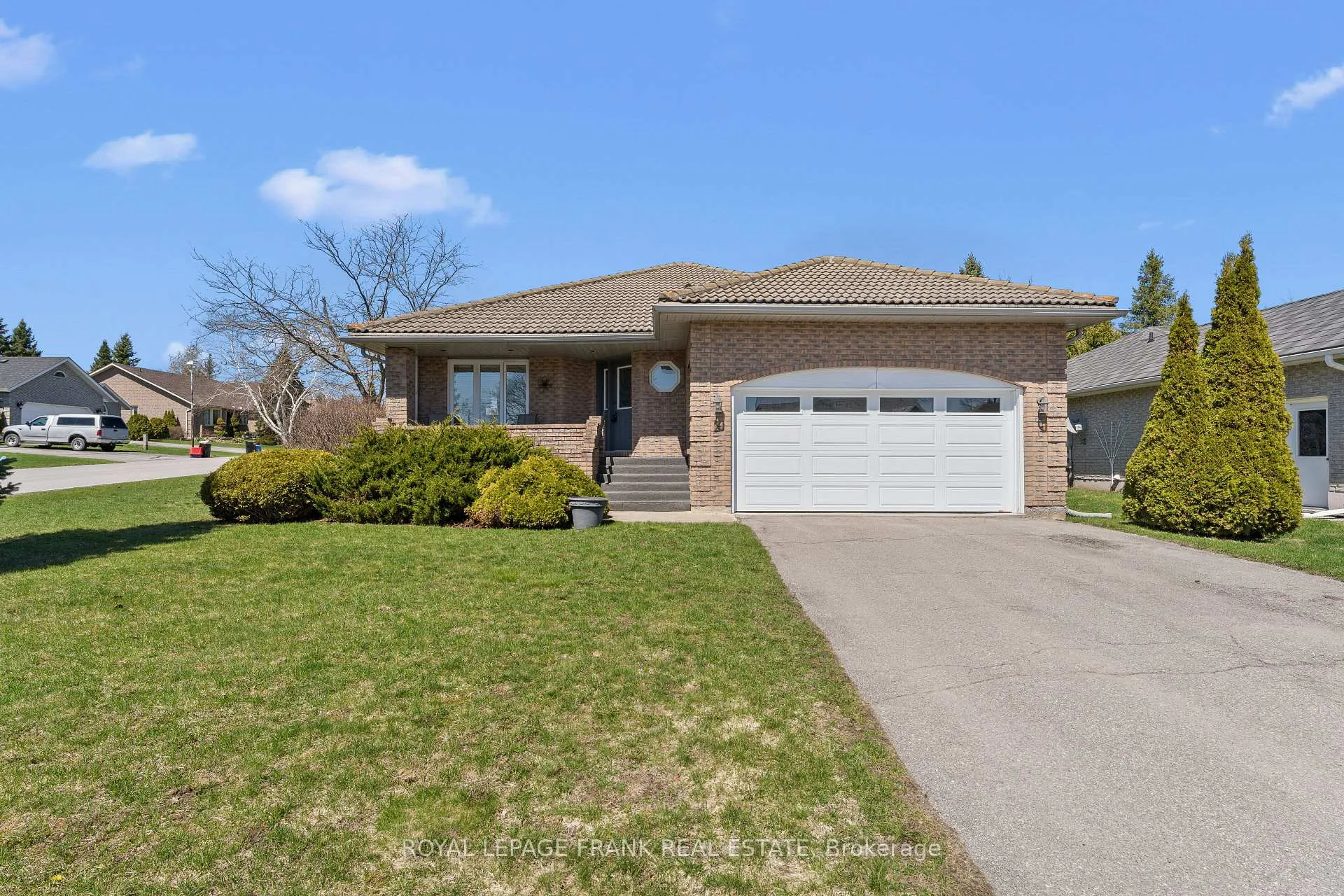 Front of 2 Hillview Drive