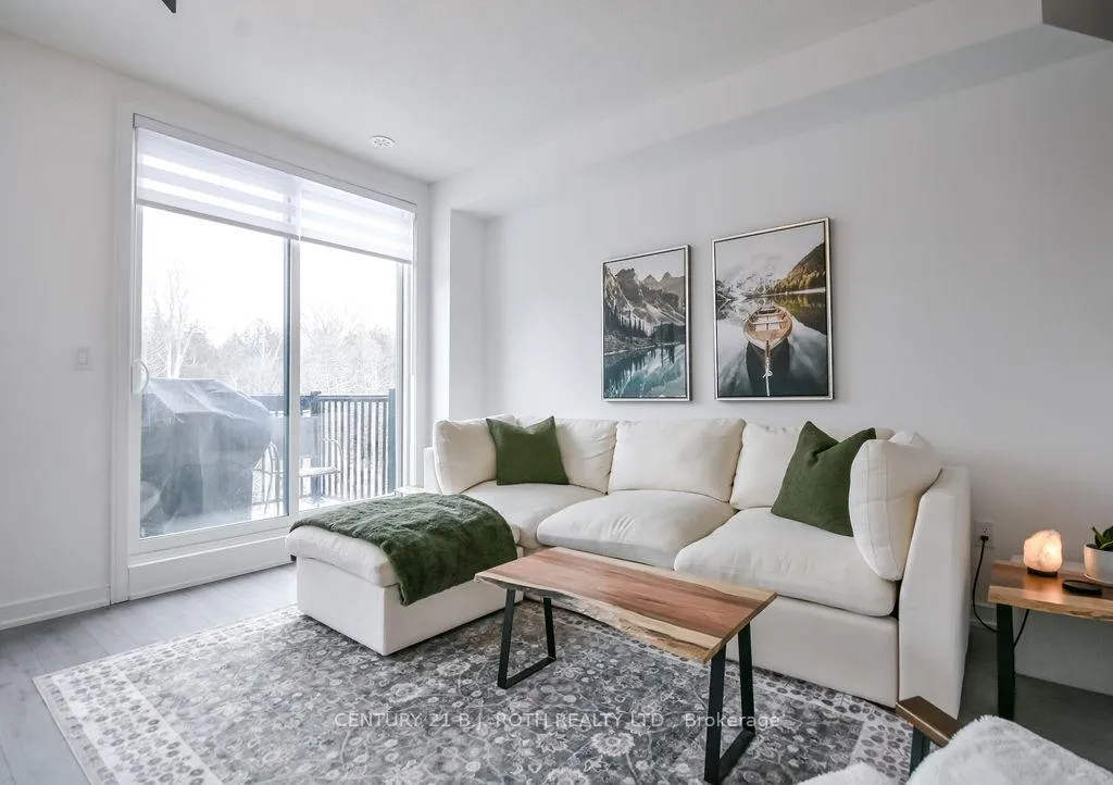 Photo 7 of 104 Blue Forest Crescent, Barrie, Innis-Shore — HOMEH